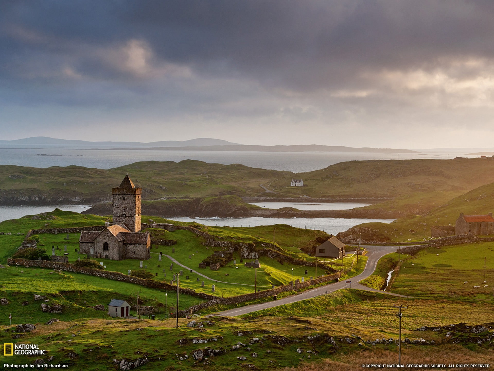 cloud - sky, geographic, building exterior, the past, rodel, outdoors, built structure, outer, travel, no people, 1080P, building, house, grass, hebrides, HD Wallpaper