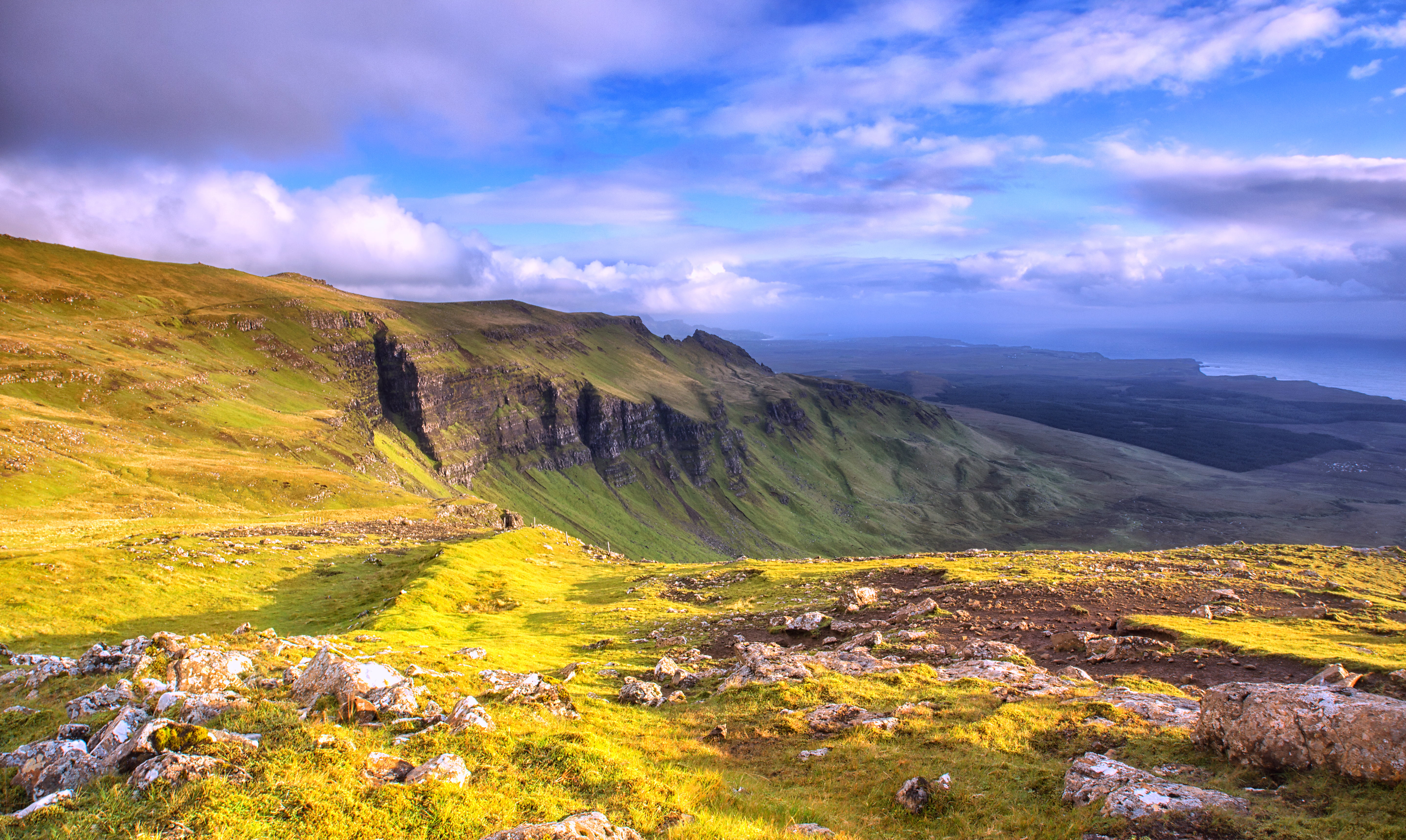 Scotland, 5K, sky, iceland, rock - Object, skye, the storr, outdoors, scenics, covered, Trotternish, hill, green, Isle of Skye, nature, landscape, summer, HD Wallpaper