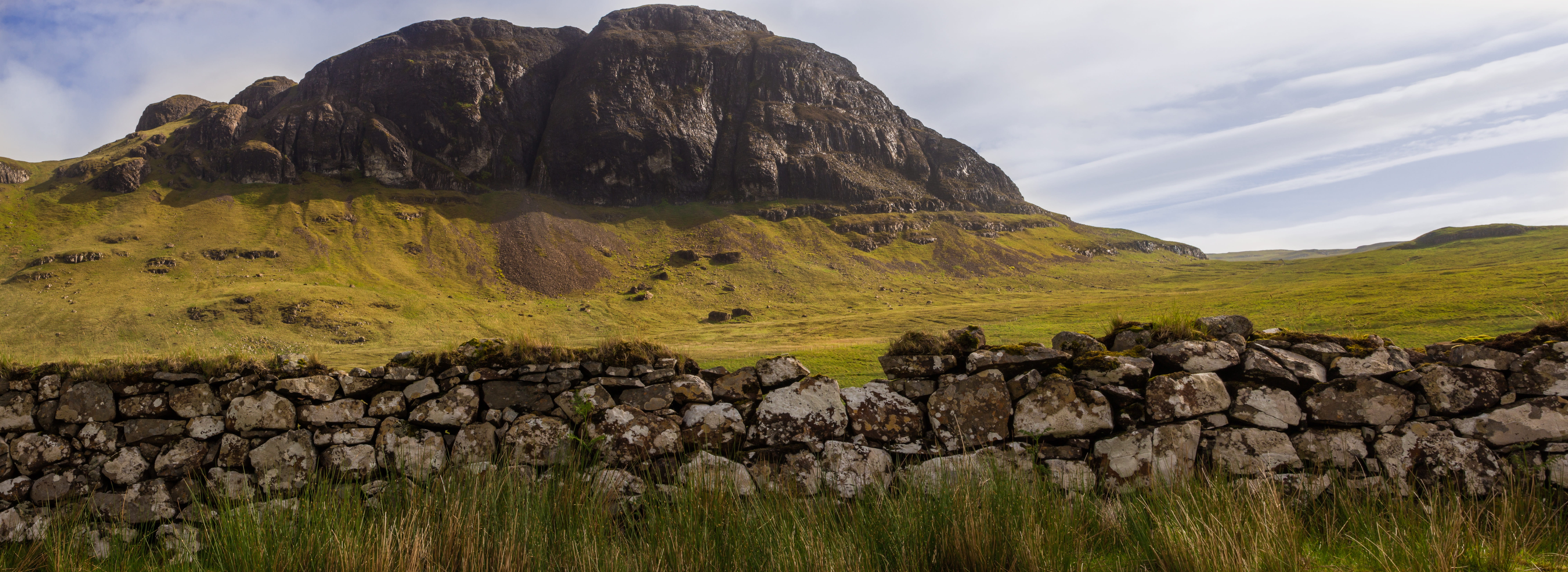 nature, rock formation, beauty in nature, mountain range, talisker, solid, united kingdom, stone wall, rural scene, wall, travel, mountain, isle of skye, HD Wallpaper