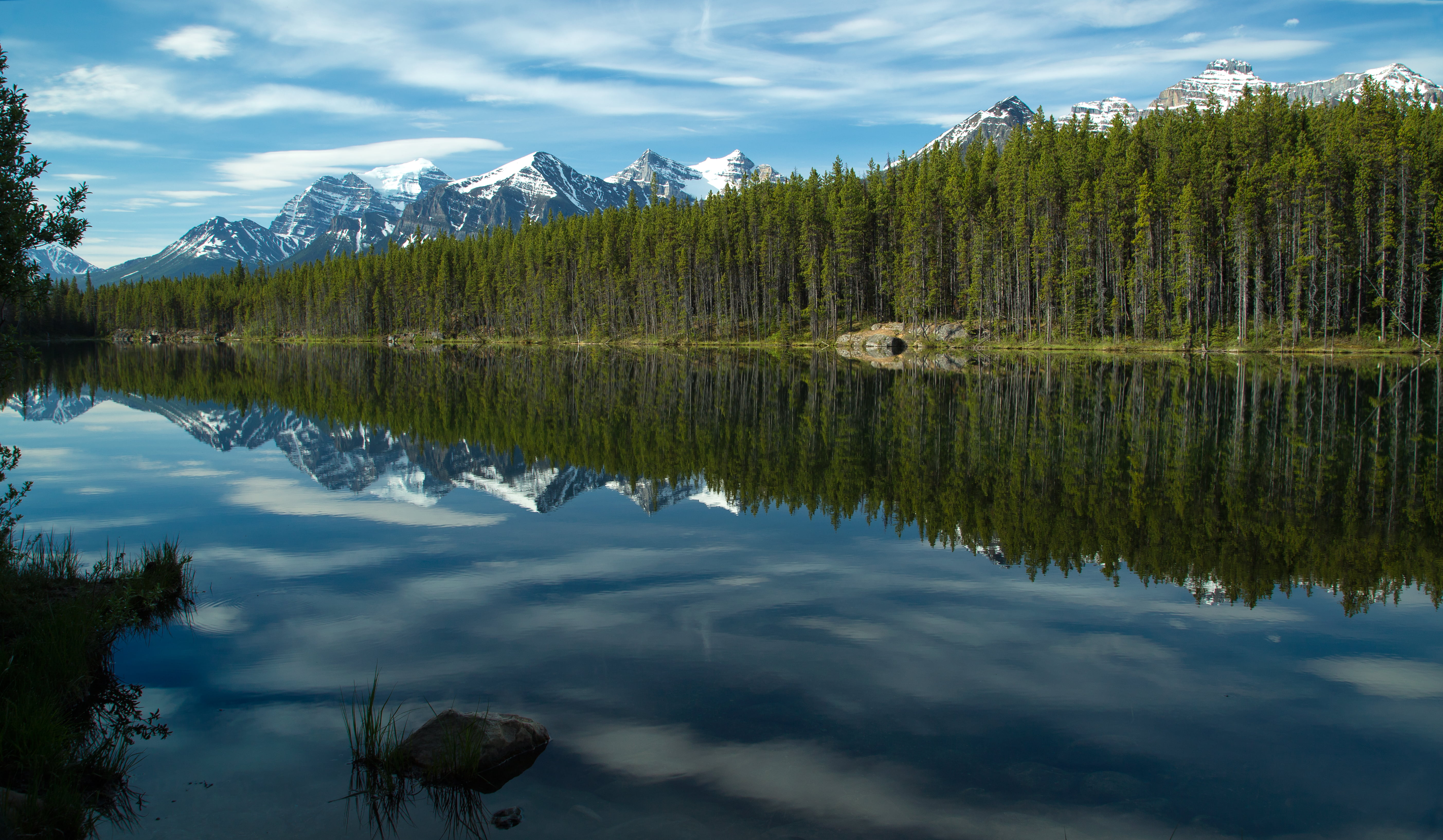 Scenery, Canada, Herbert, reflection, landscape, nature, Rockies, Alberta, scenics, tree, Morning, outdoors, hills, forest, lakeside, lake  mountains, mountain, HD Wallpaper