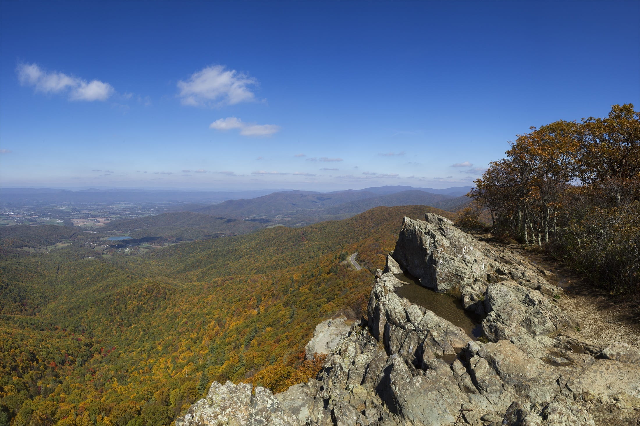 environment, park, red, Colorful, day, idyllic, hills, cloud - sky, mountain peak, Leaves, non-urban scene, rock, solid, tranquility, shenandoah national park, HD Wallpaper