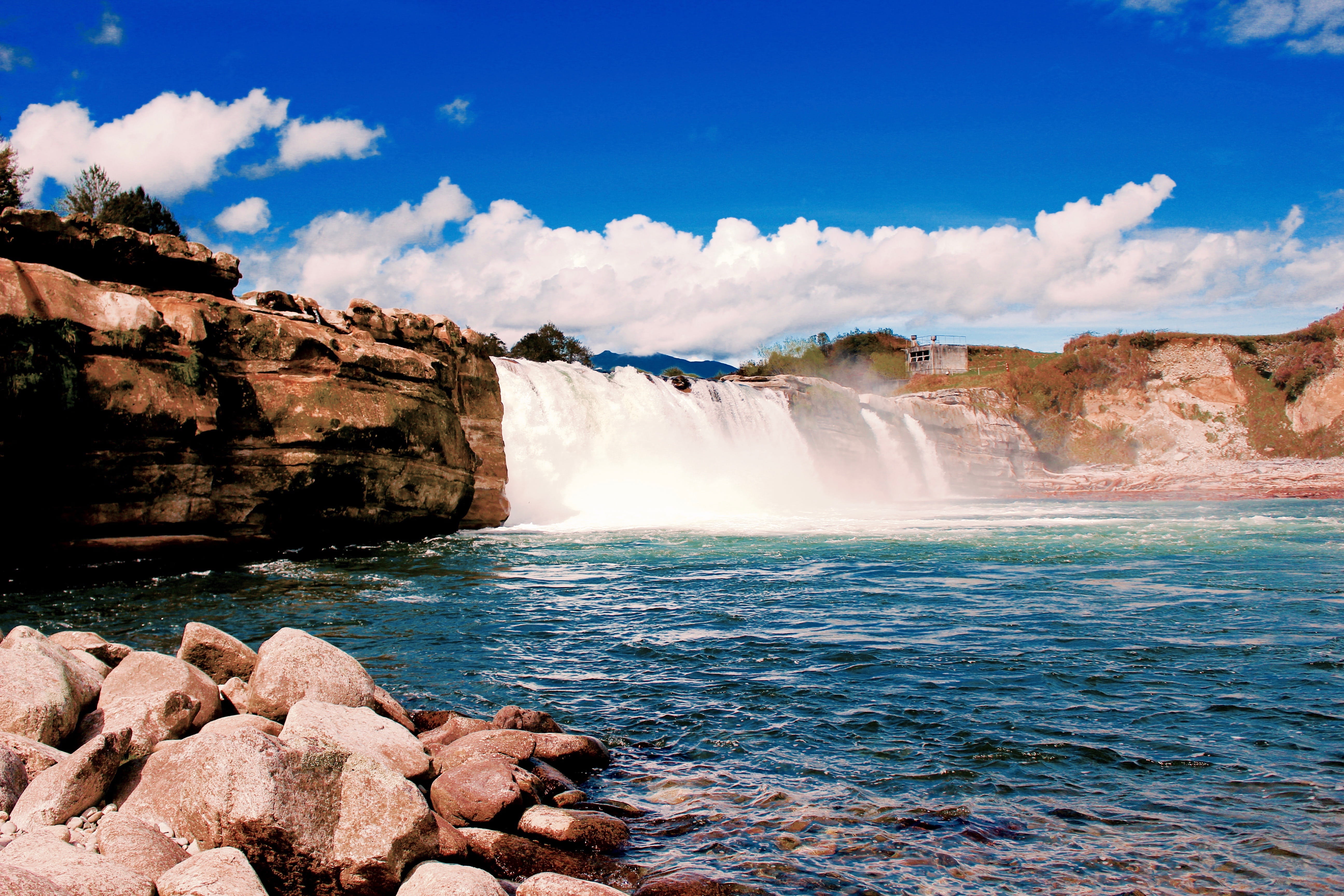 sky, scenics - nature, flowing water, nature, rock - object, motion, fall, rock, outdoors, sea, beauty in nature, newzealand, travel, solid, power in nature, HD Wallpaper