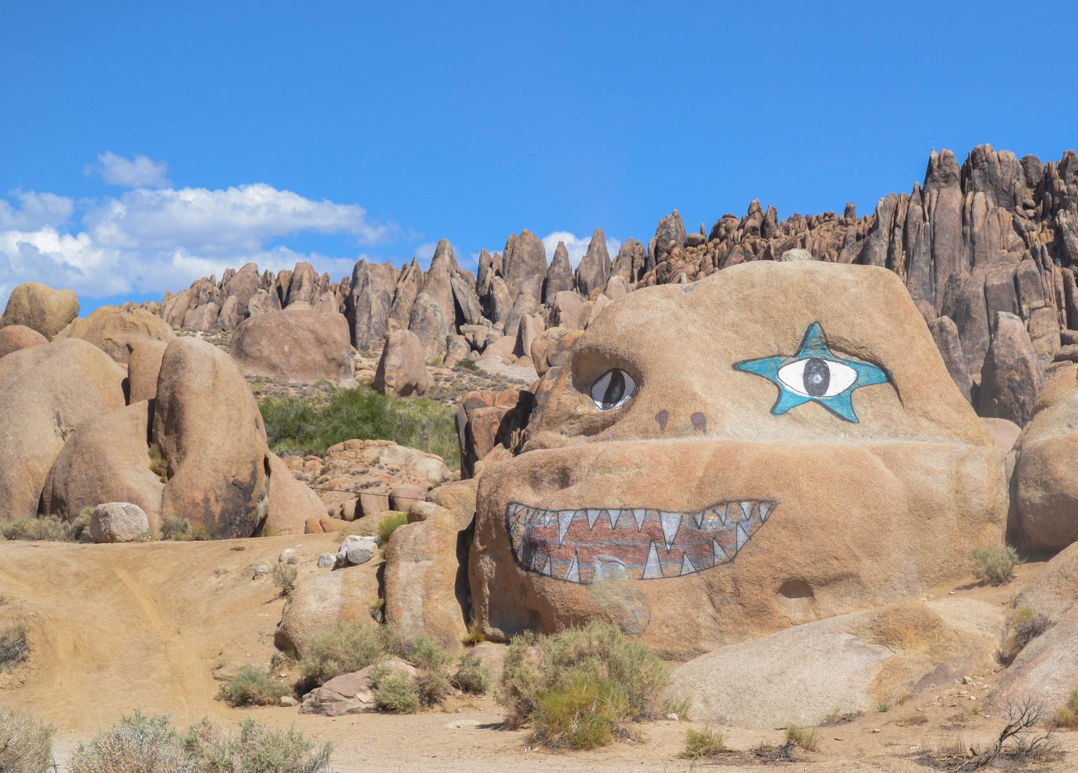 ancient, history, outdoors, rock - object, day, physical geography, rock, semi-arid, archaeology, travel destinations, 2K, alabama hills, ancient civilization, HD Wallpaper