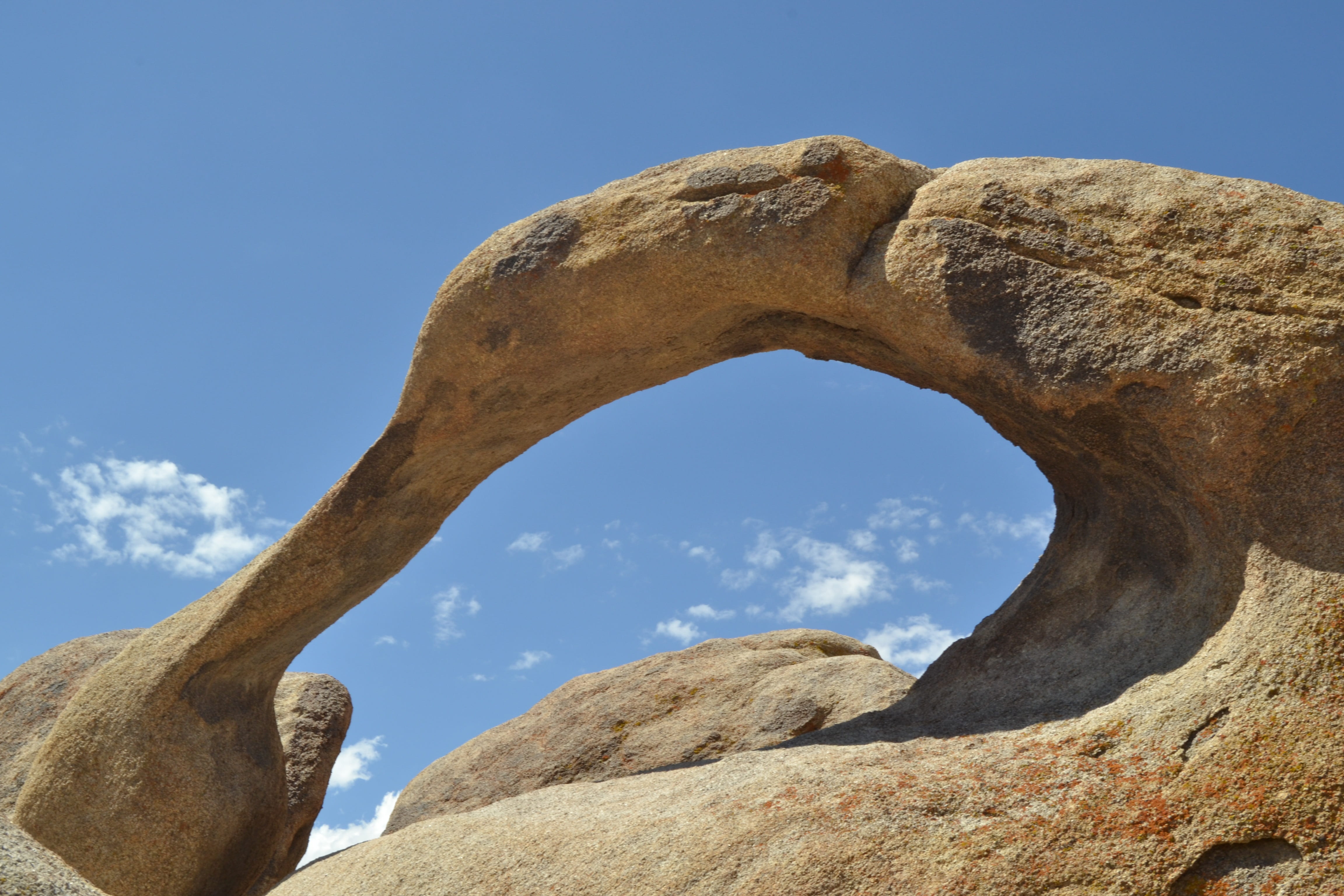 rock - object, blue, tranquility, eroded, semi-arid, 4K, natural arch, rock, arch, mobius arch, clear sky, sky, sierra nevada, outdoors, beauty in nature, HD Wallpaper