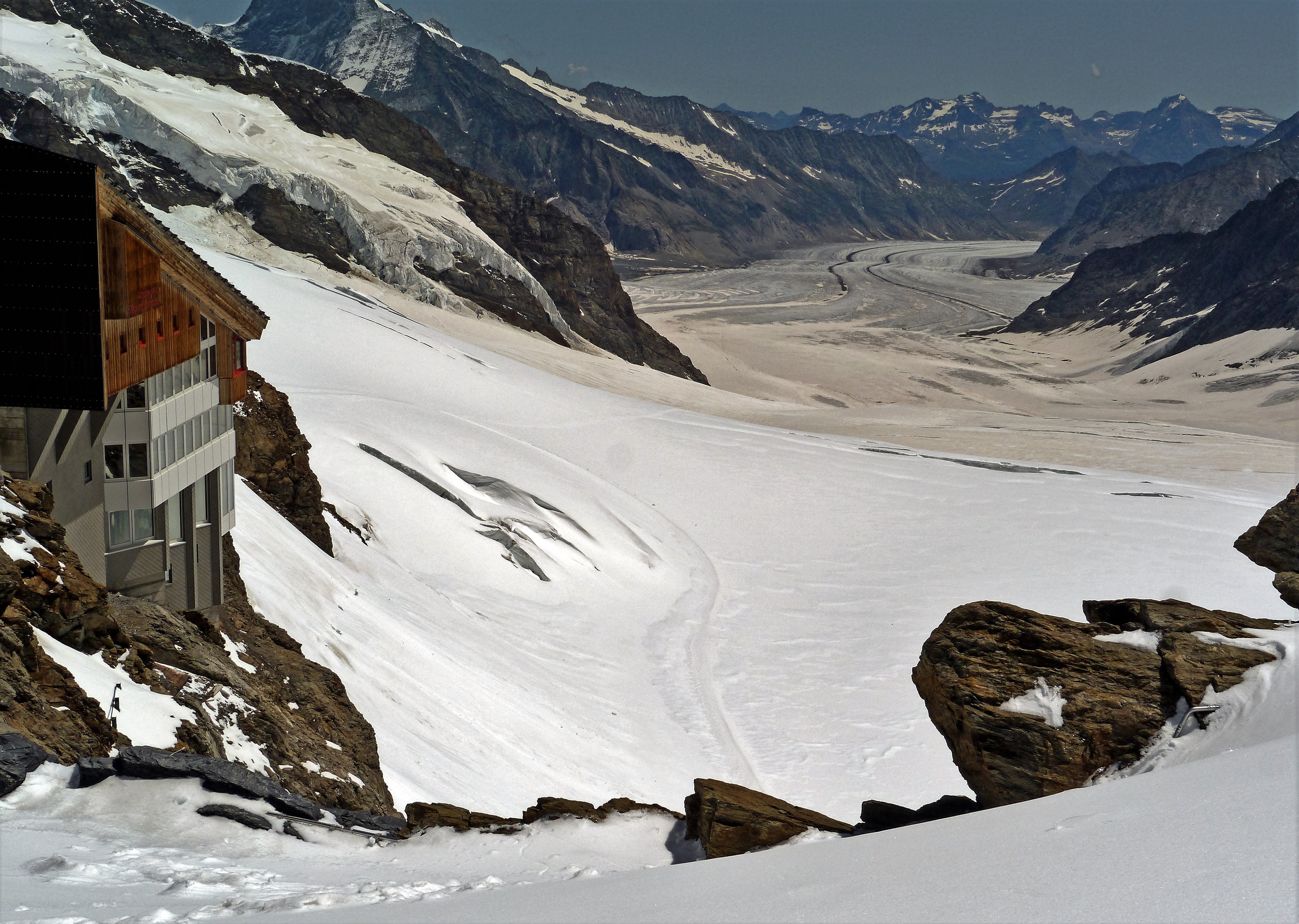 4K, summit, jungfrauhaus, lauterbrunnen, bernese oberland, built structure, tranquil scene, covering, building, building exterior, jungfrau region, mountains, HD Wallpaper