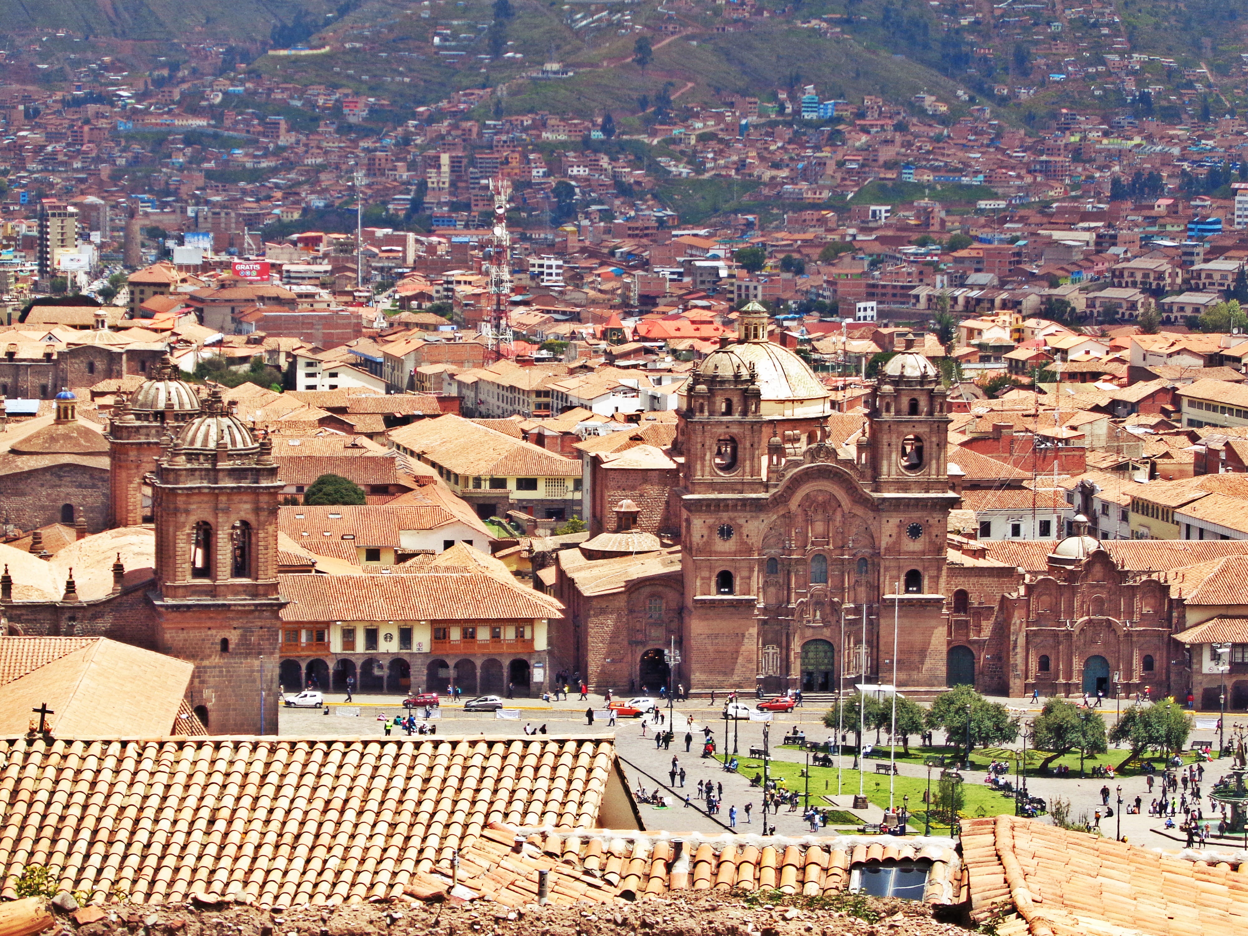 photo, landscape, Peru, belief, building, roof, townscape, built structure, residential district, spirituality, building exterior, cityscape, crowd, place of worship, HD Wallpaper
