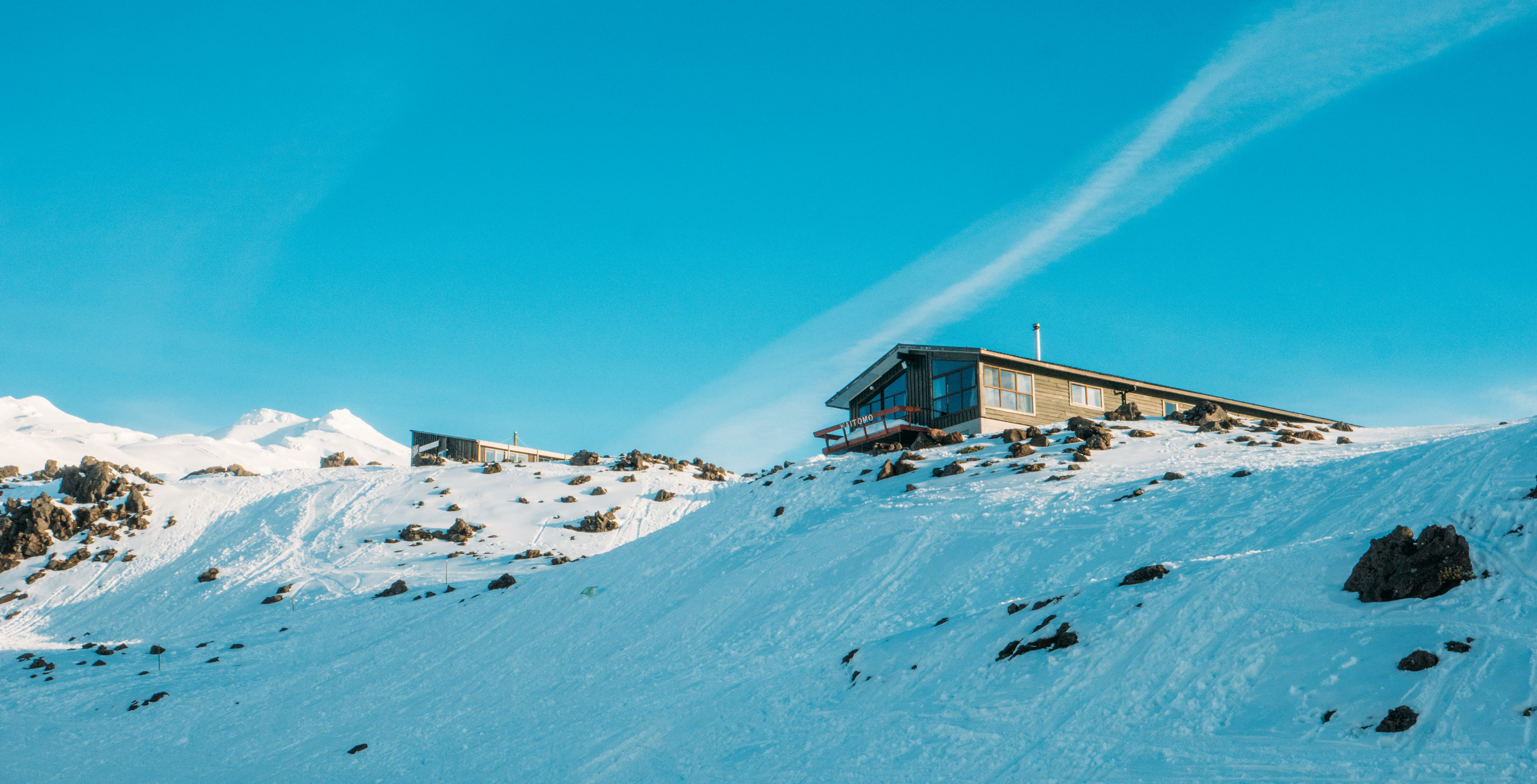 architecture, ruapehu, cold temperature, mountain, landscape, environment, built structure, house, snow, 5K, blue, sky, nature, building exterior, scenics - nature, HD Wallpaper