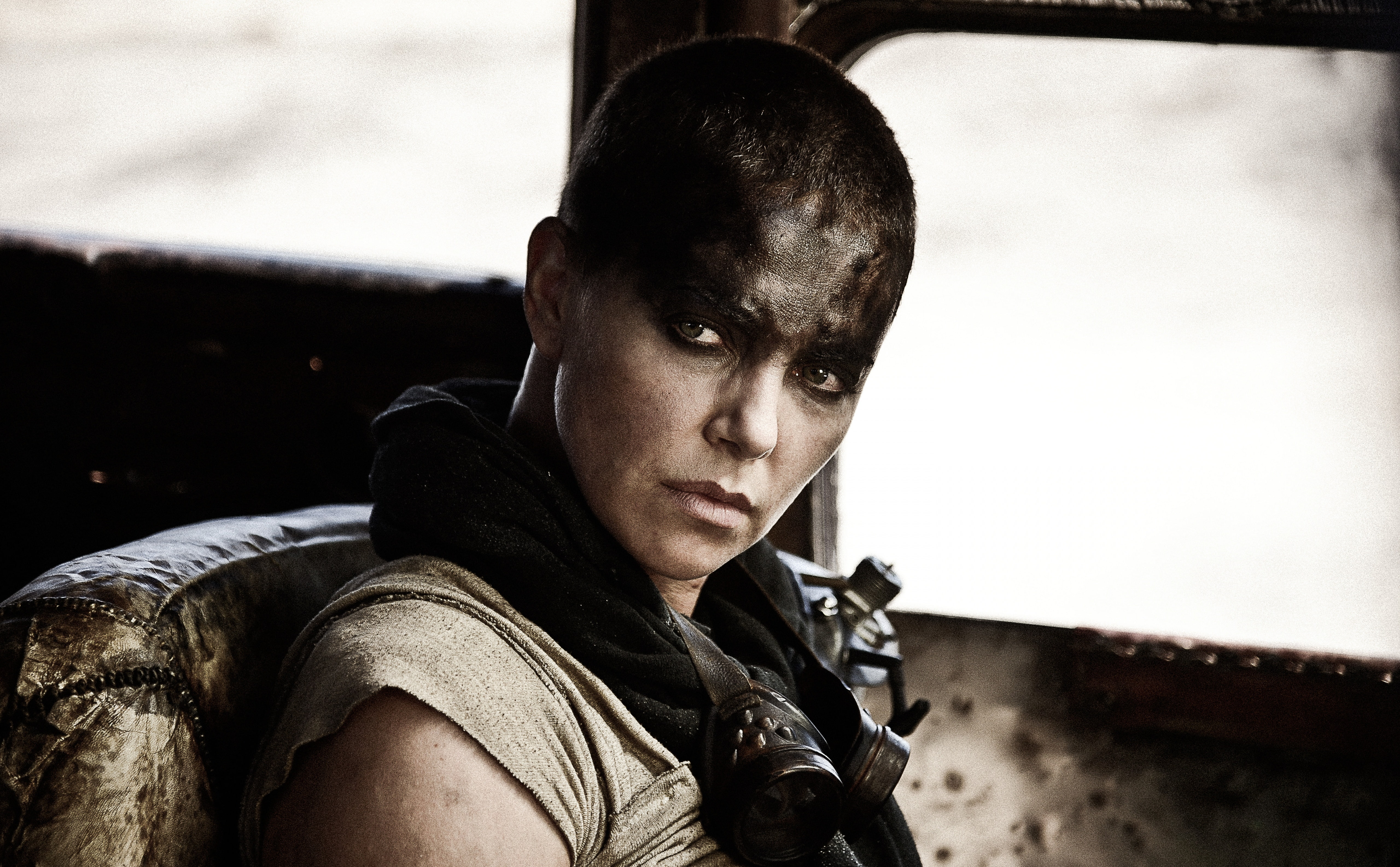 road, wasteland, uniform, portrait, adult, focus on foreground, Imperator Furiosa, young men, charlize, fury, rifle, looking at camera, serious, armed forces, HD Wallpaper