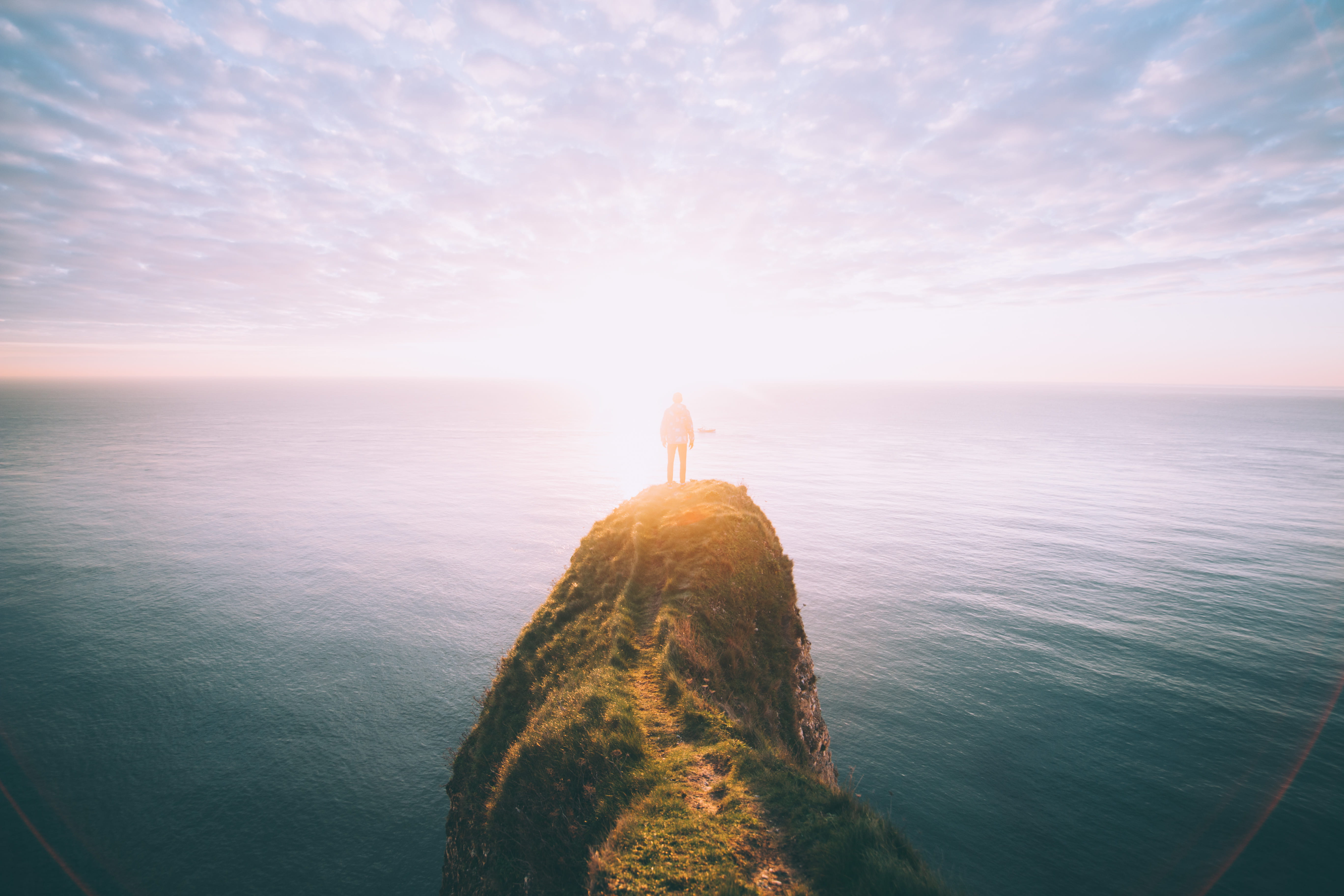 amazing, contemplation, desktop backgrounds, tranquil scene, standing, 5K, near, cliff, holiday, looking at view, path, sunrise, man, HD Wallpaper