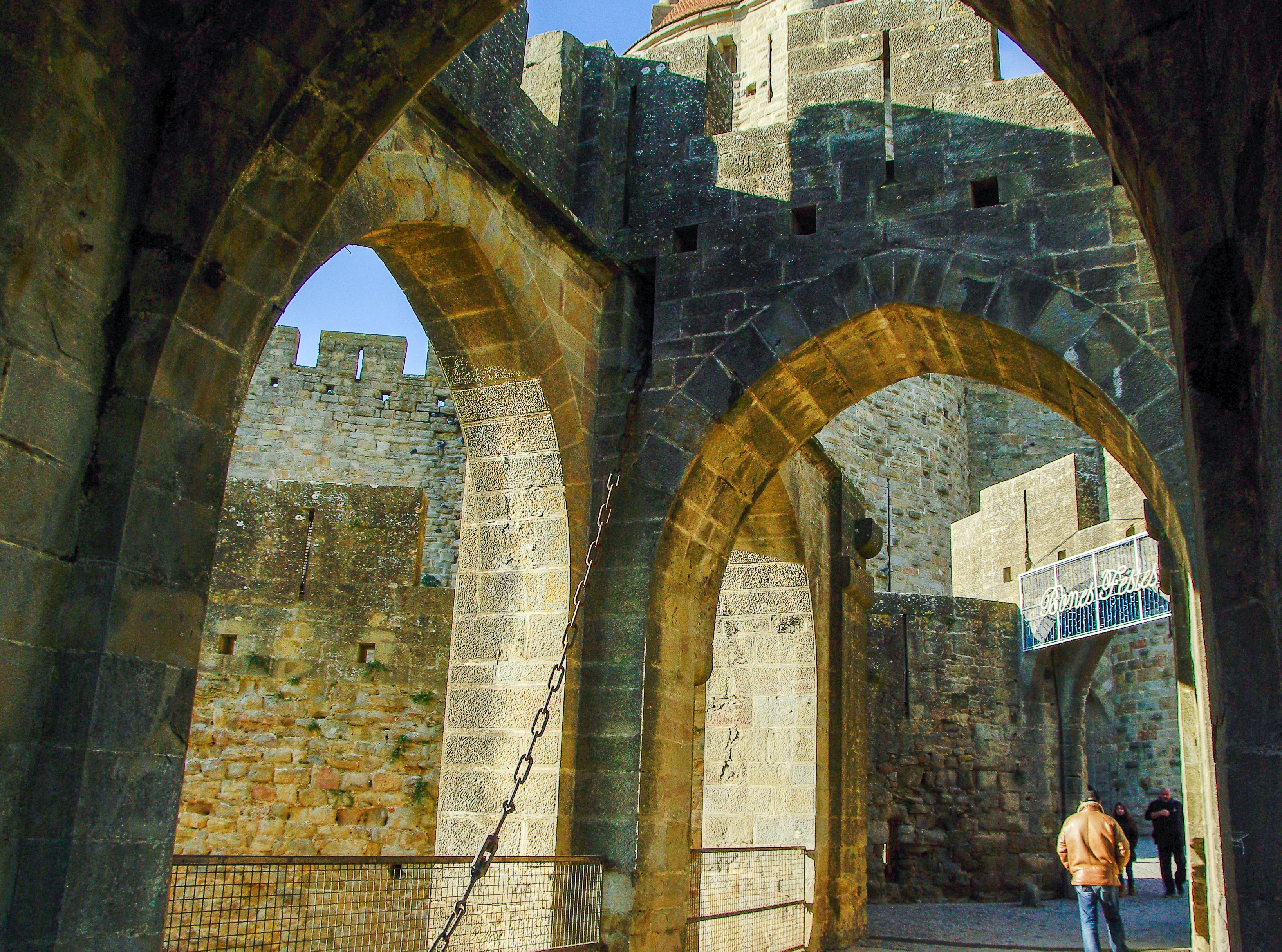 old ruin, travel destinations, medieval castle, history, arched, brick, rear view, leisure activity, adult, men, day, real people, old, building, ramparts, HD Wallpaper