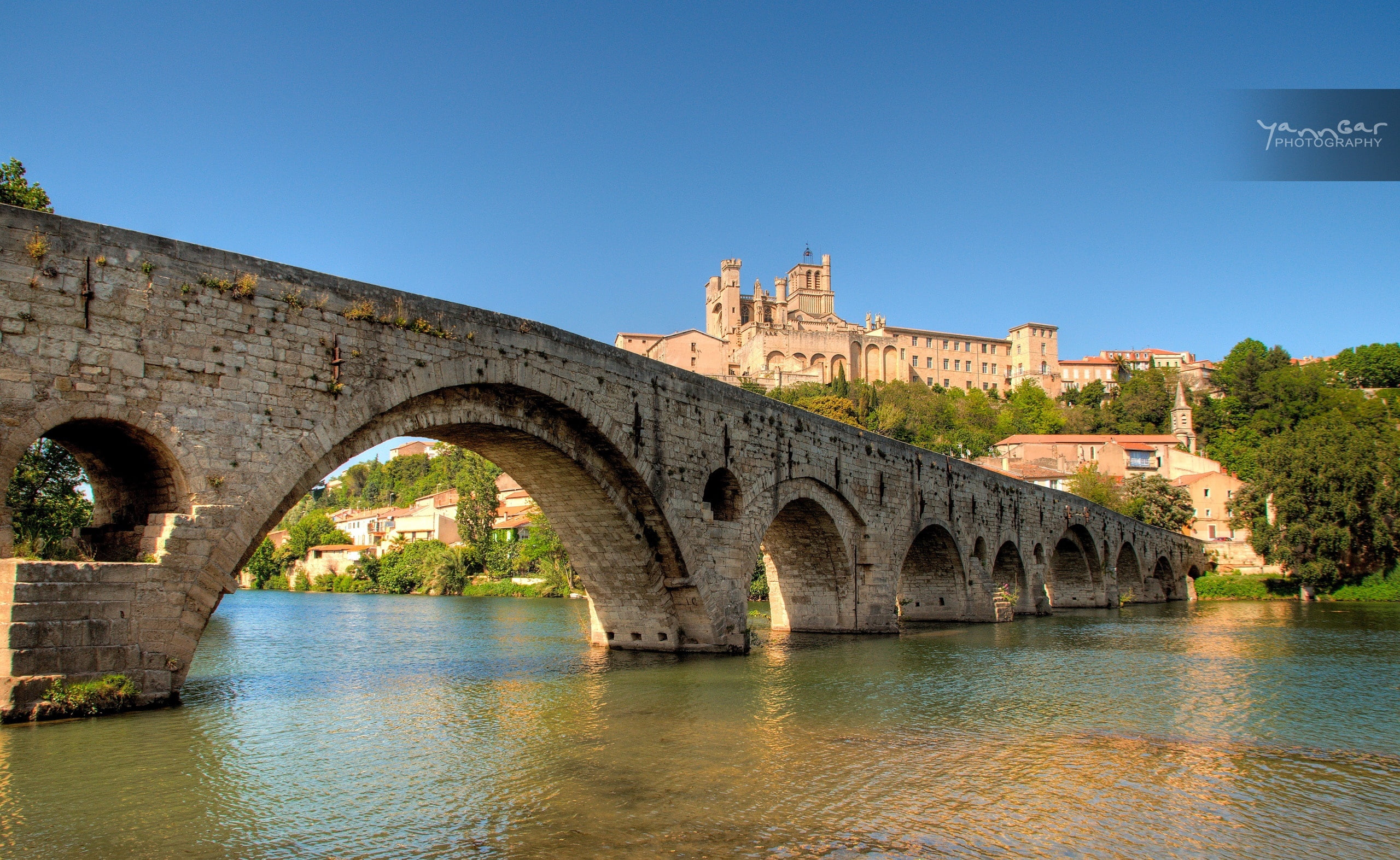 travel destinations, architecture, city, st. nazaire cathedral, 2K, river, bridge - man made structure, languedoc-roussillon, concrete, nature, blue, languedoc, HD Wallpaper