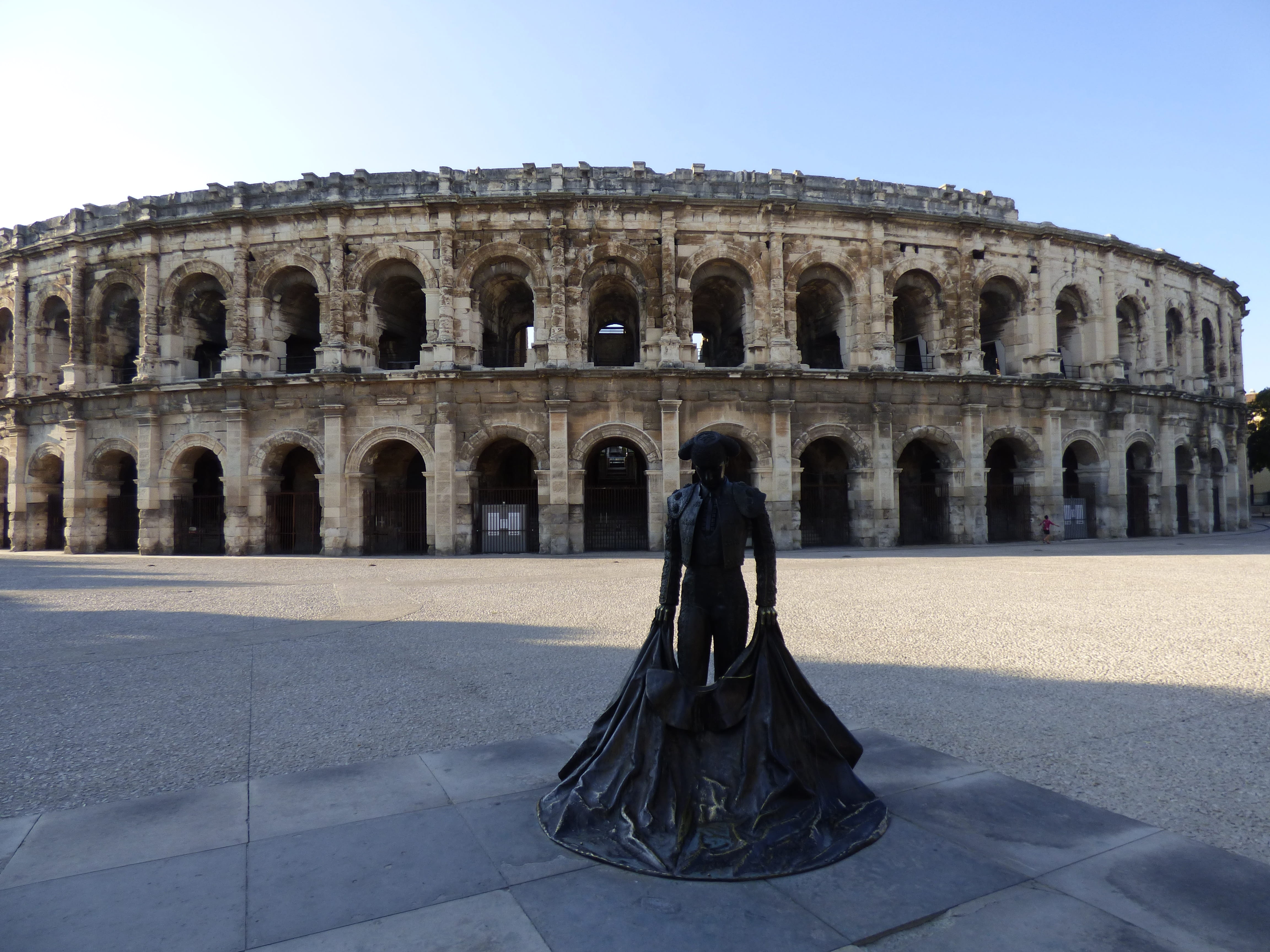day, provence, built structure, travel destinations, bullring, arts culture and entertainment, historical, the past, nimes, history, amphitheater, architecture, HD Wallpaper