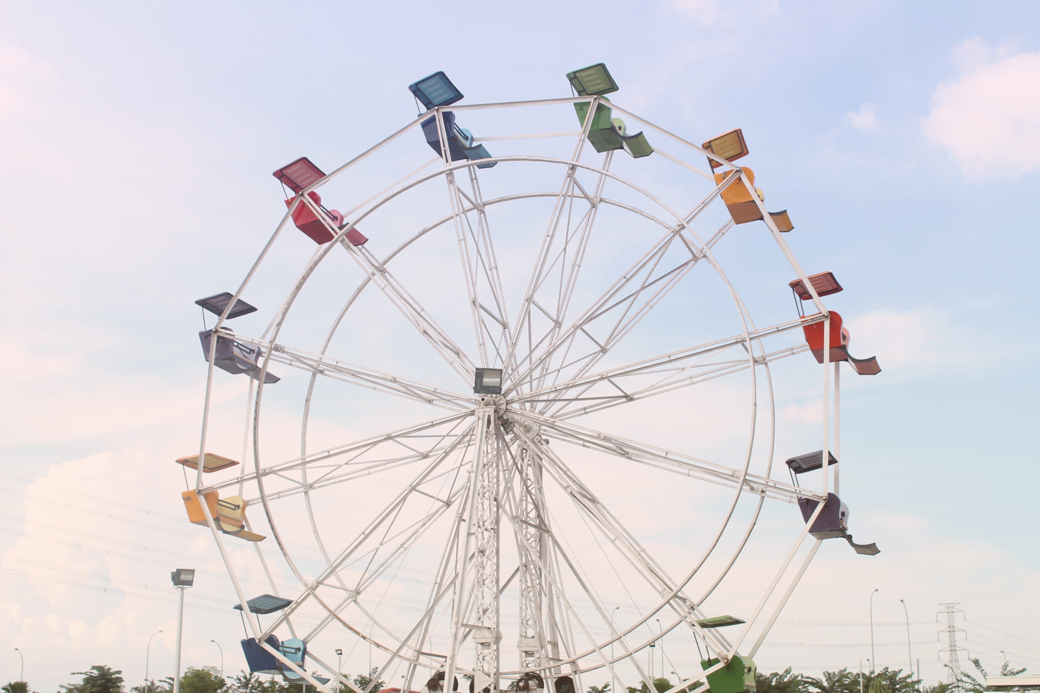 day, geometric shape, arts culture and entertainment, cloud - sky, amusement park, spinning, shape, sky, large, 4K, nature, low angle view, leisure activity, HD Wallpaper