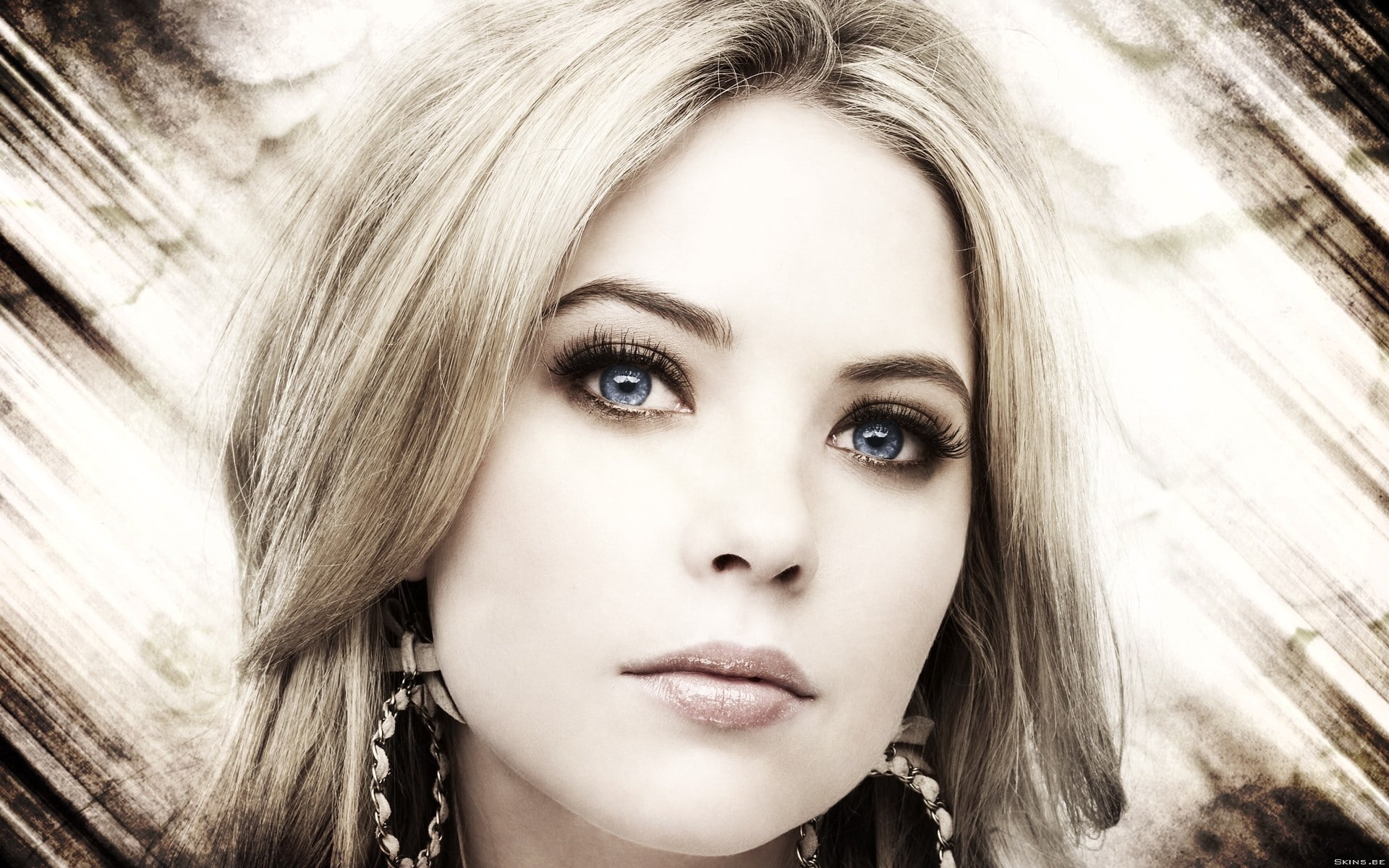 face, beautiful woman, selective coloring, beauty, adult, human face, looking at camera, women, one person, portrait, blue eyes, teenager, human body part, HD Wallpaper