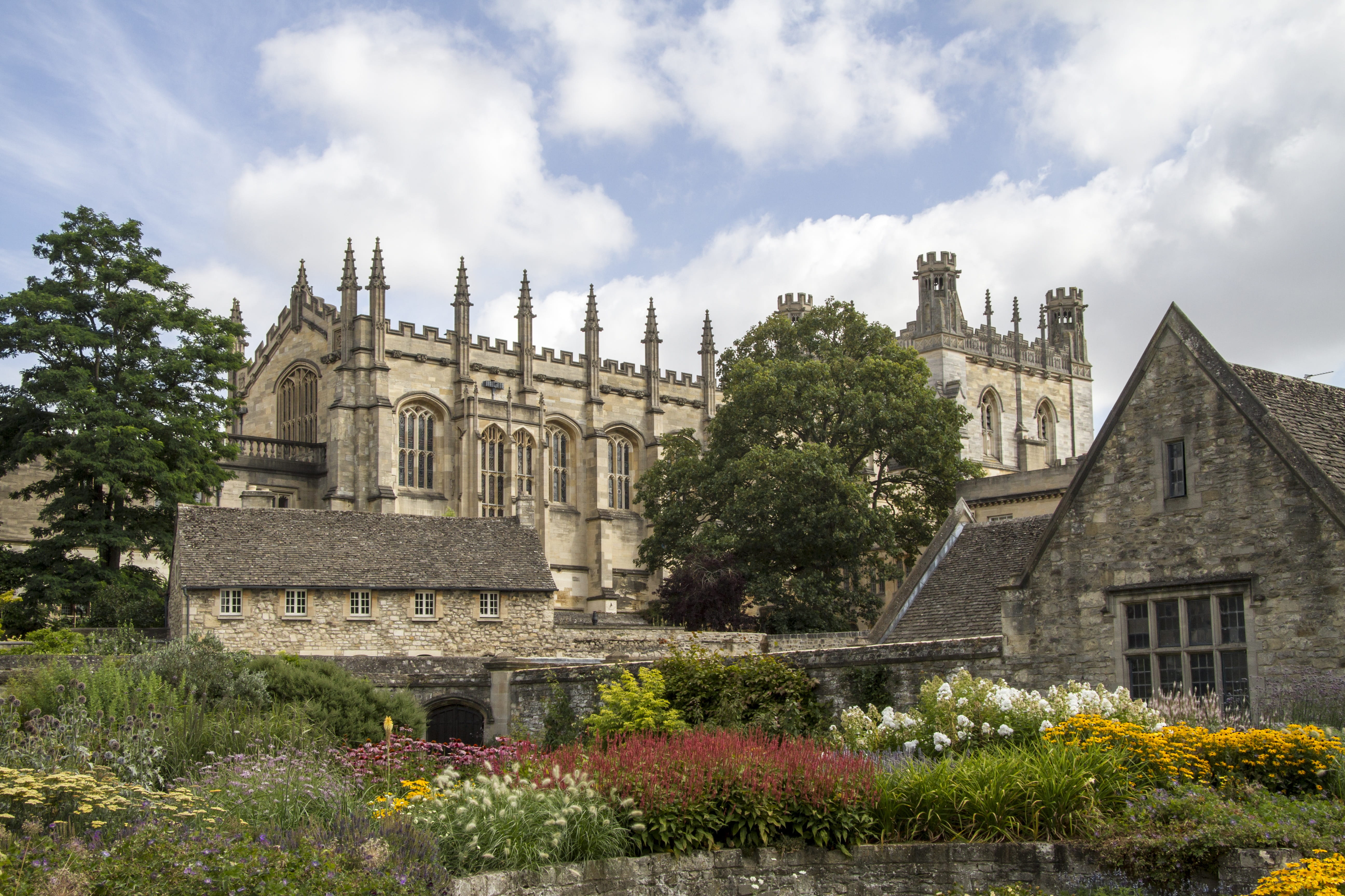 grey, 5K, spirituality, Christchurch, belief, the past, travel, no people, built structure, day, Oxford, wealth, religion, surrounded, architecture, building, HD Wallpaper