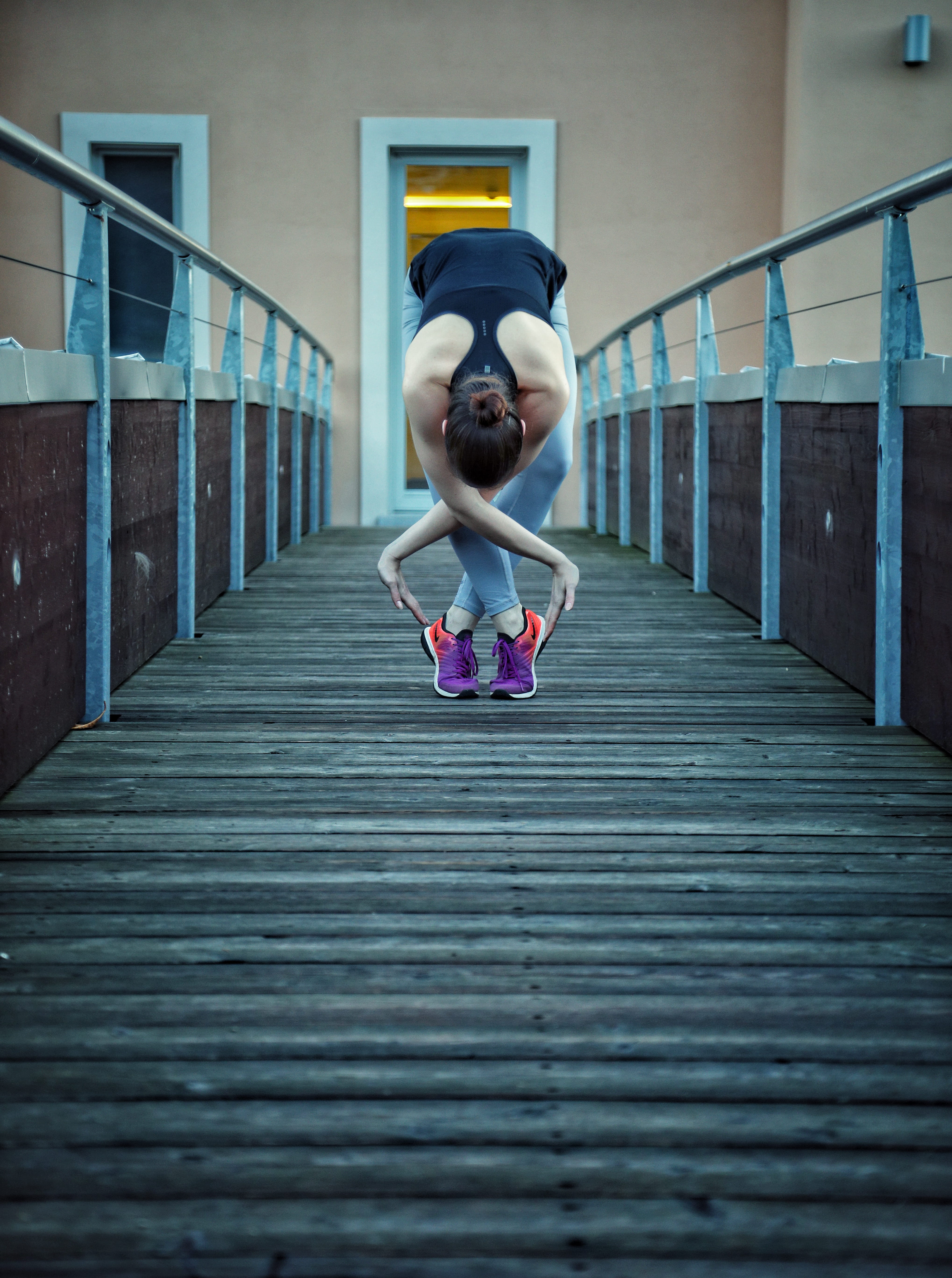 footbridge, built structure, connection, full length, young women, railing, leisure activity, handrail, lifestyles, lugano, one person, female, bridge - man made structure, Phone HD Wallpaper