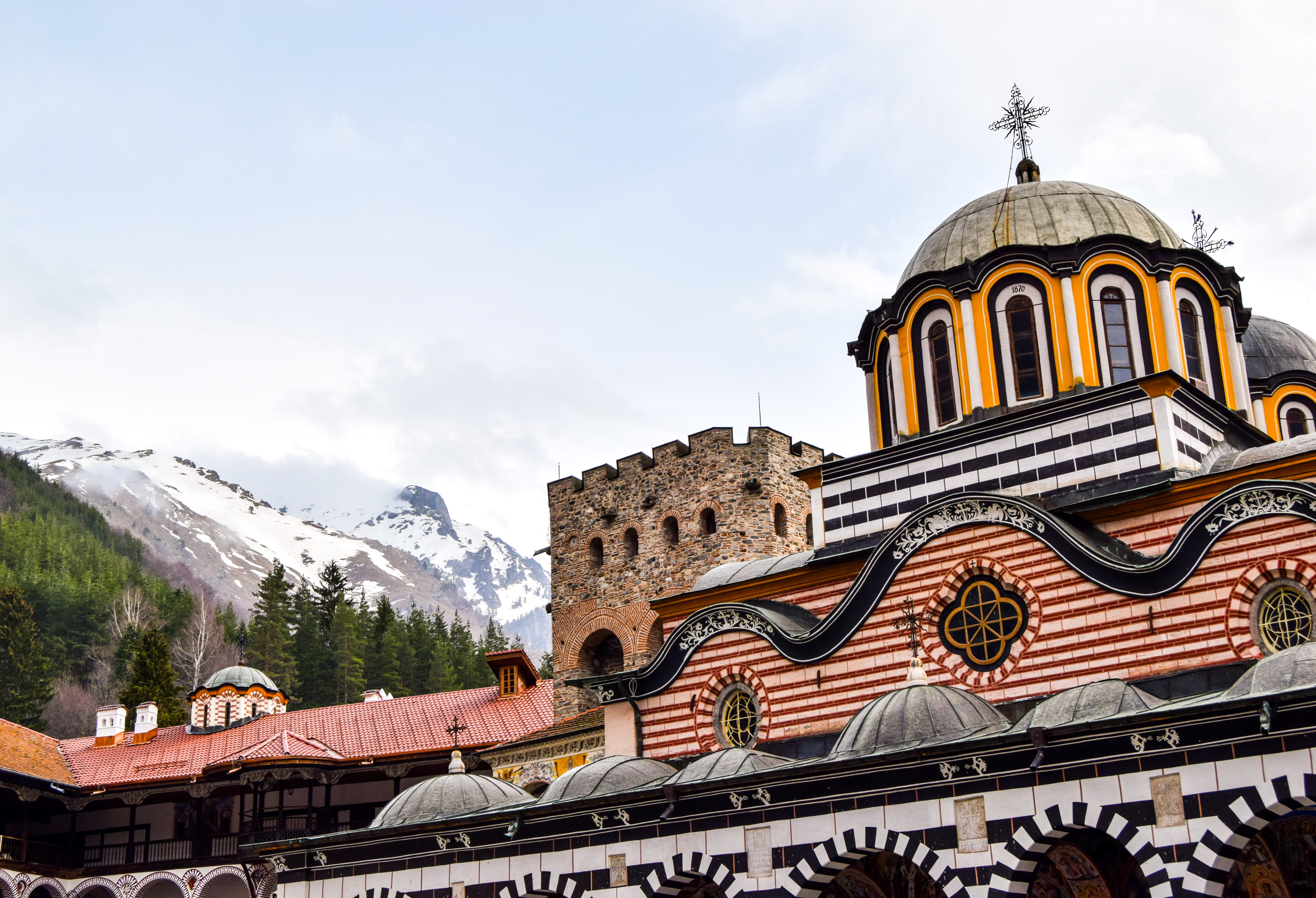 sunday, place of worship, architecture, god, christ, religion, icon, cold temperature, 5K, day, easter, faith, snow, hill, building exterior, greatness, HD Wallpaper