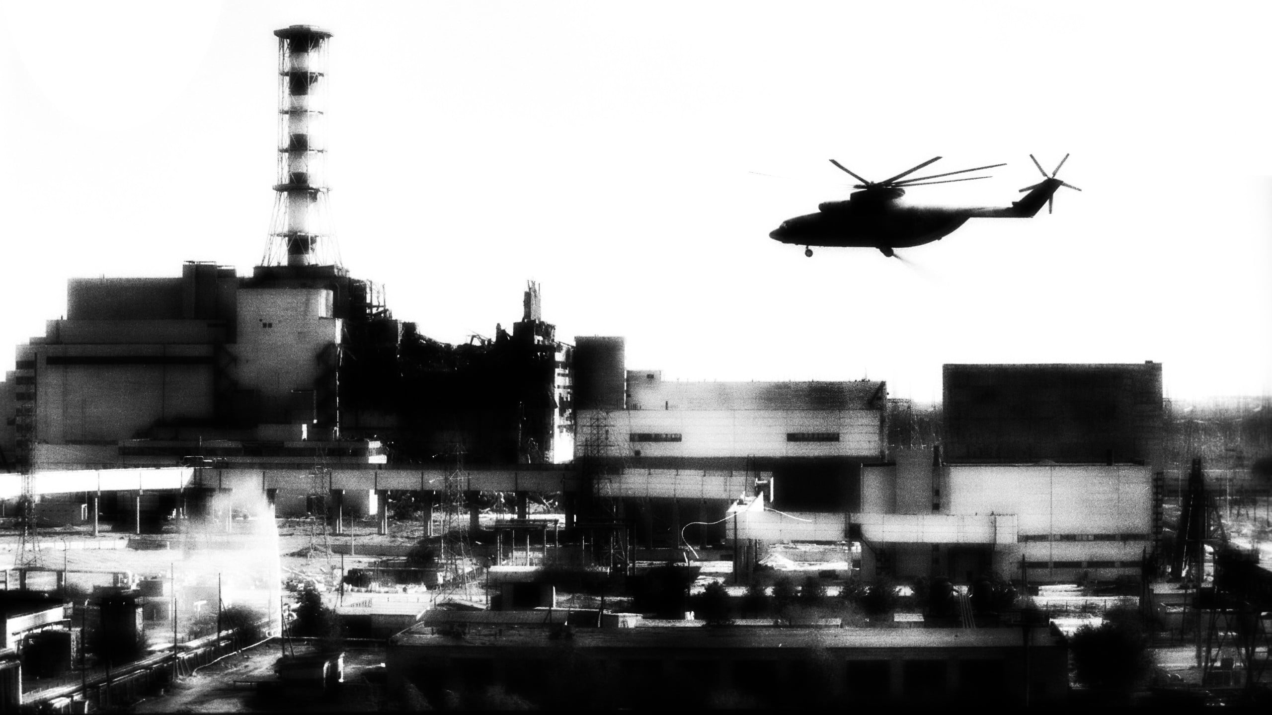 invertebrate, animal, mid-air, building exterior, transportation, Chernobyl, no people, one animal, outdoors, black, white, animal themes, motion, military, HD Wallpaper