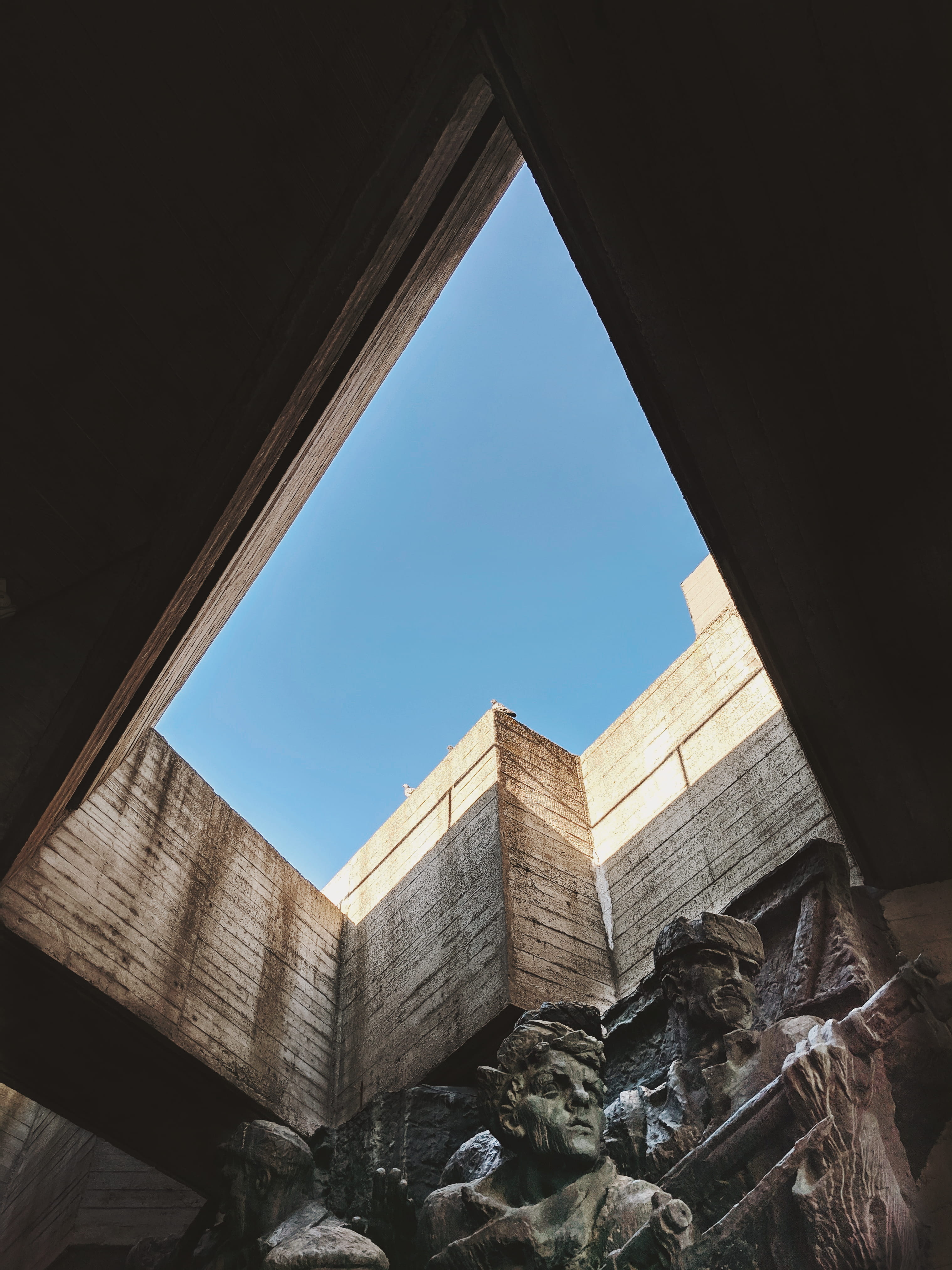 sunlight, ancient, wood, the past, clear sky, wall, 4K, history, building exterior, sky, low angle view, skylight, valley, copy space, day, no people, Phone HD Wallpaper