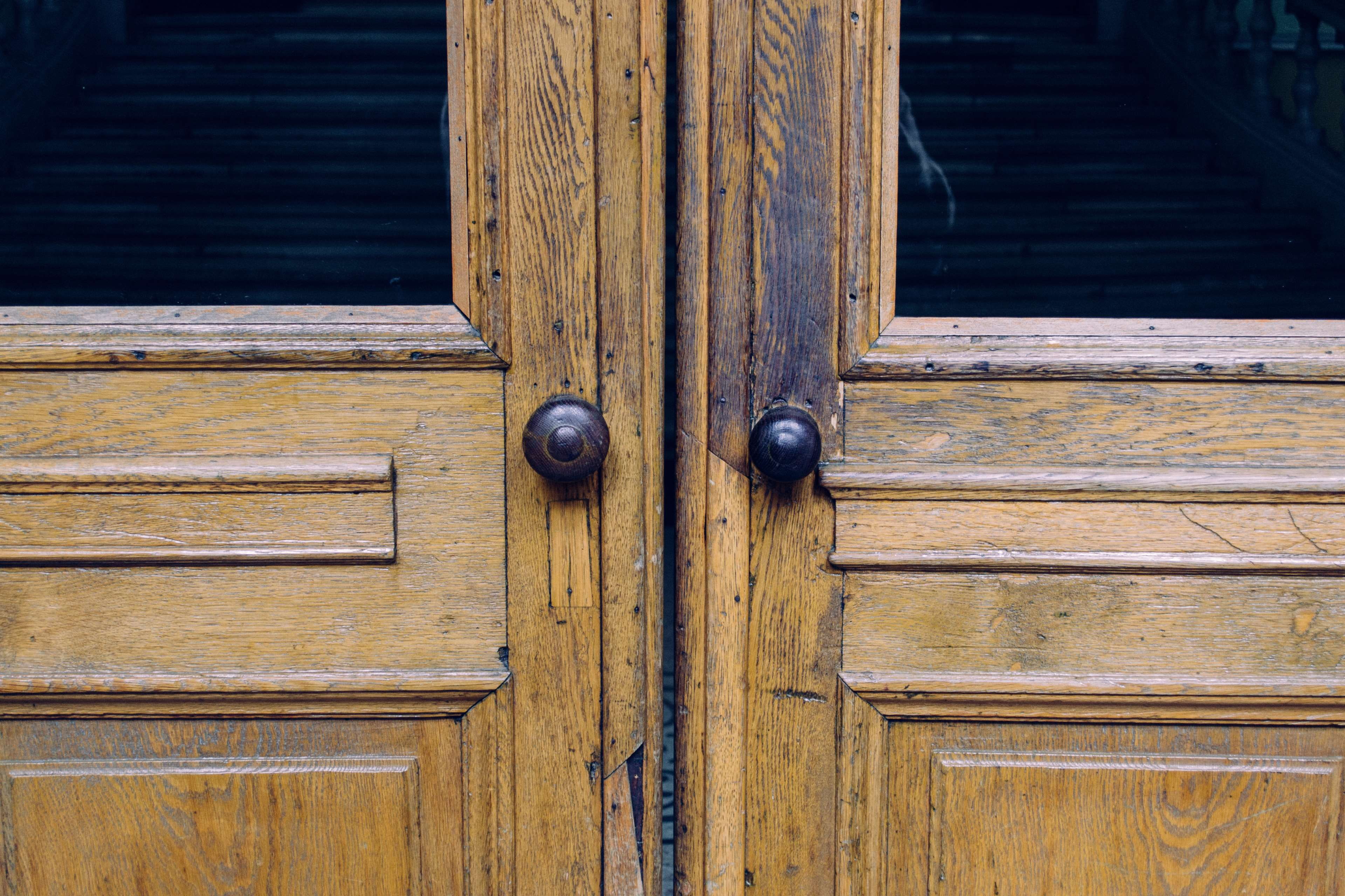 lock, security, knob, broken, glass panels, outdoors, carpentry, door, entrance, shapes, handle, 4K, closed, metal, protection, patter, wood, full frame, HD Wallpaper