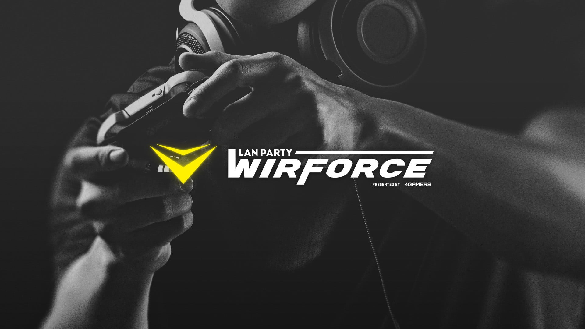 Lan party, 4Gamers, human body part, men, unrecognizable person, text, midsection, finger, adult, gamers, black background, indoors, technology, sign, one person, HD Wallpaper