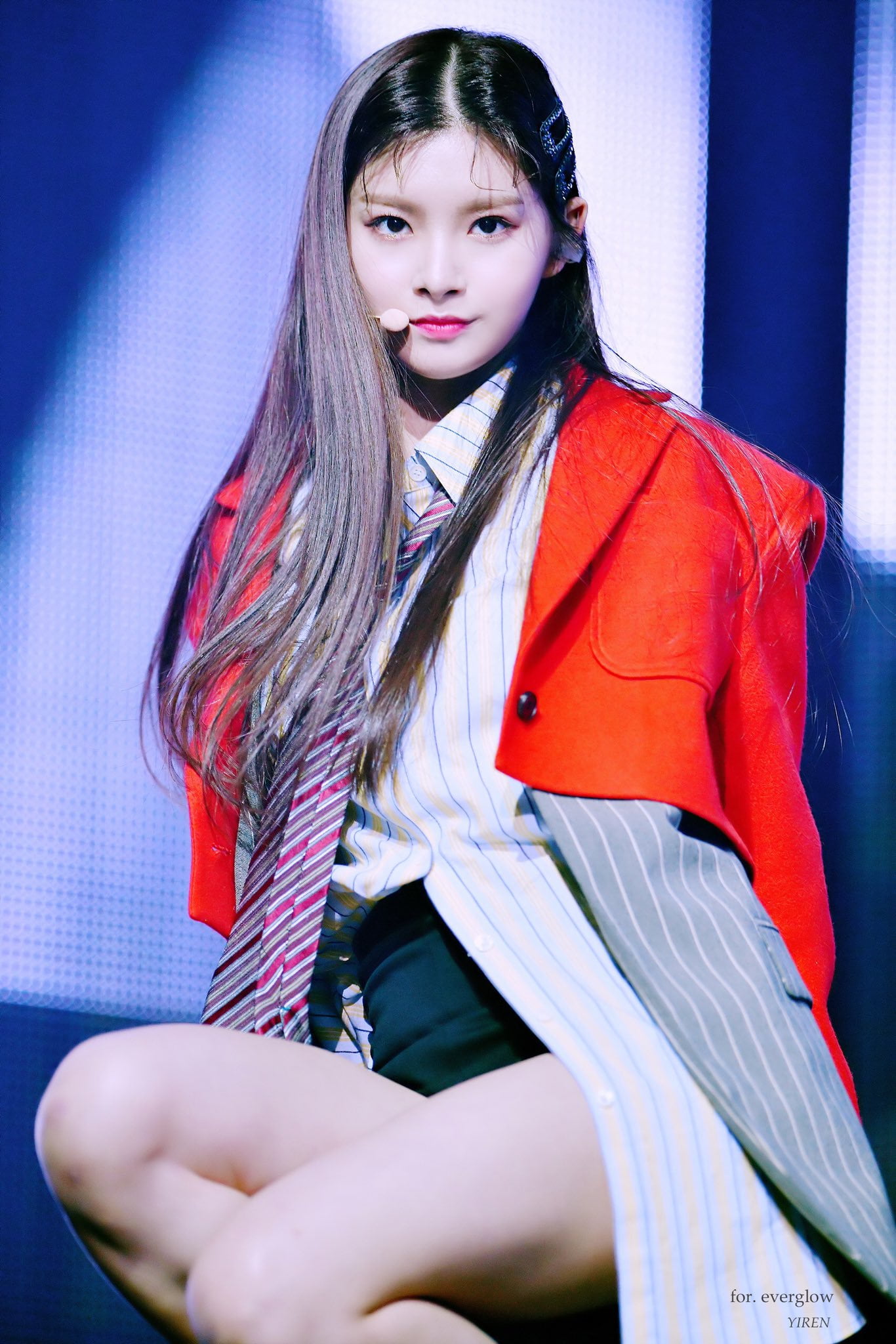 EVERGLOW, 1080P, K-pop, Wang Yiren, Phone HD Wallpaper