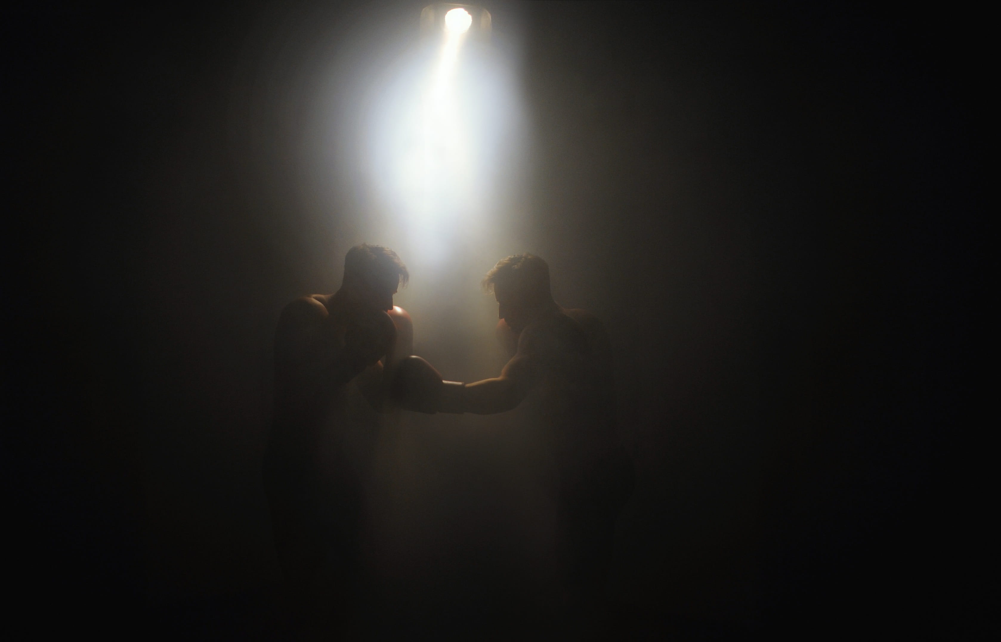 real people, men, boxing, everlast, red, arts culture and entertainment, people, gloves, lifestyles, togetherness, stage - performance space, light, music, HD Wallpaper