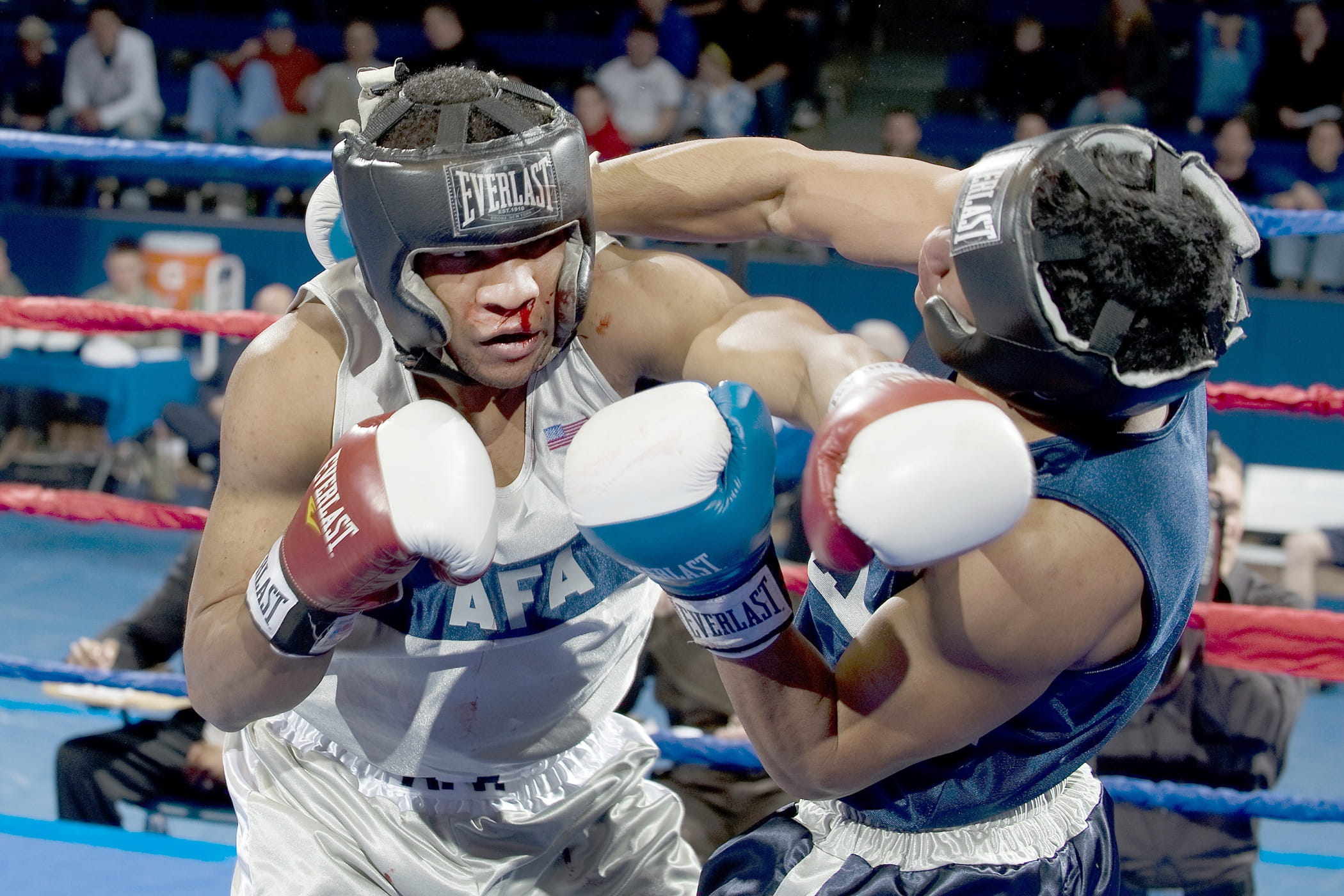 punch, two people, match, competition, young adult, Sport, headgear, adult, competitive sport, Fitness, athlete, healthy lifestyle, exercising, Boxing, HD Wallpaper