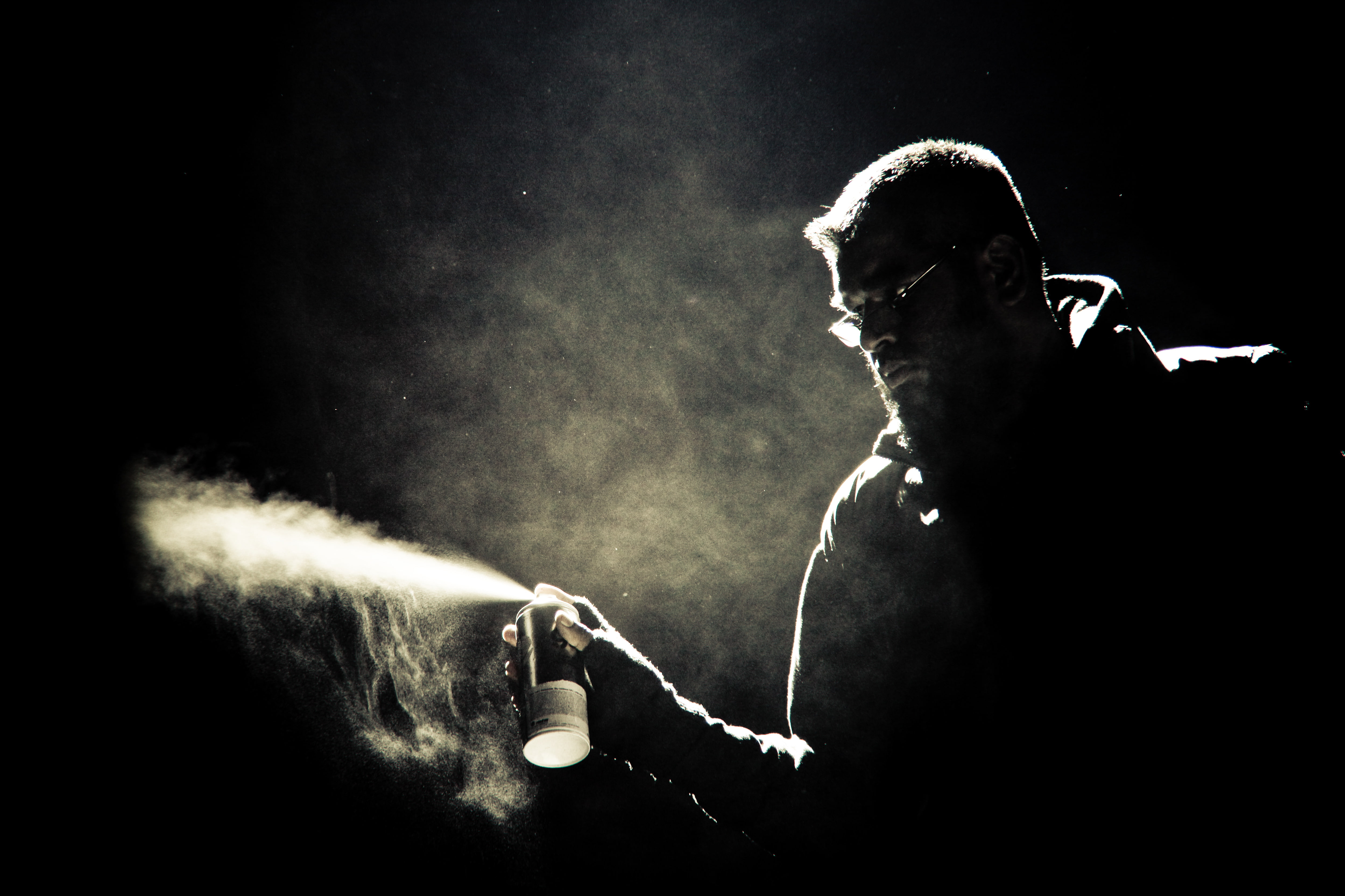 champion, boxer, arts culture and entertainment, 4K, indoors, the dark background, men, sport, young men, black background, smoke - physical structure, HD Wallpaper