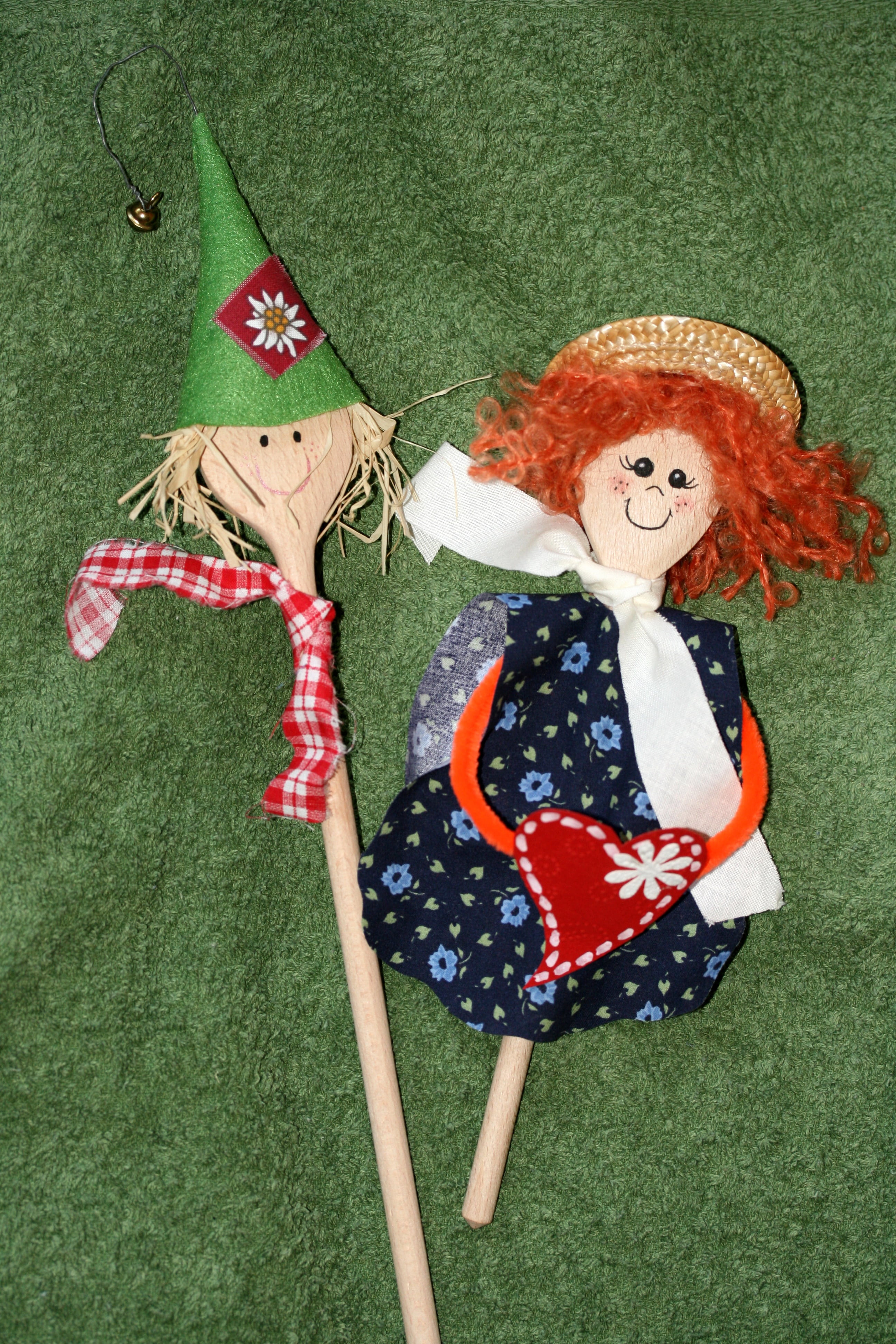 male likeness, toy, stuffed toy, figures, spoon kerlchen, human representation, funny, decorating articles, decoration, high angle view, wooden spoon, no people, Phone HD Wallpaper