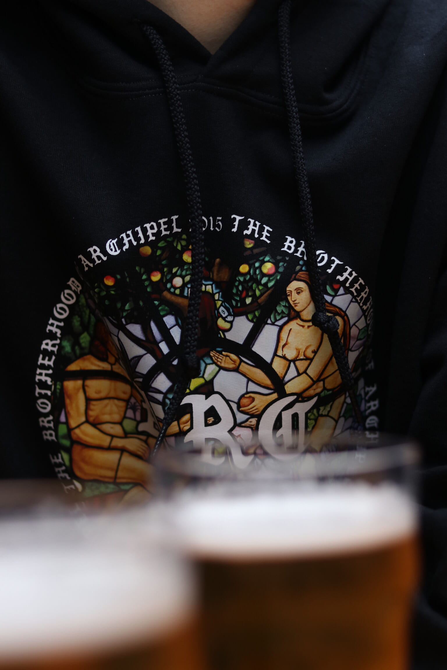 beer - alcohol, t-shirt design, bar, bible, wearing, hand, human hand, beer, human body part, t-shirt, cider, food and drink, midsection, religion, drink, Phone HD Wallpaper