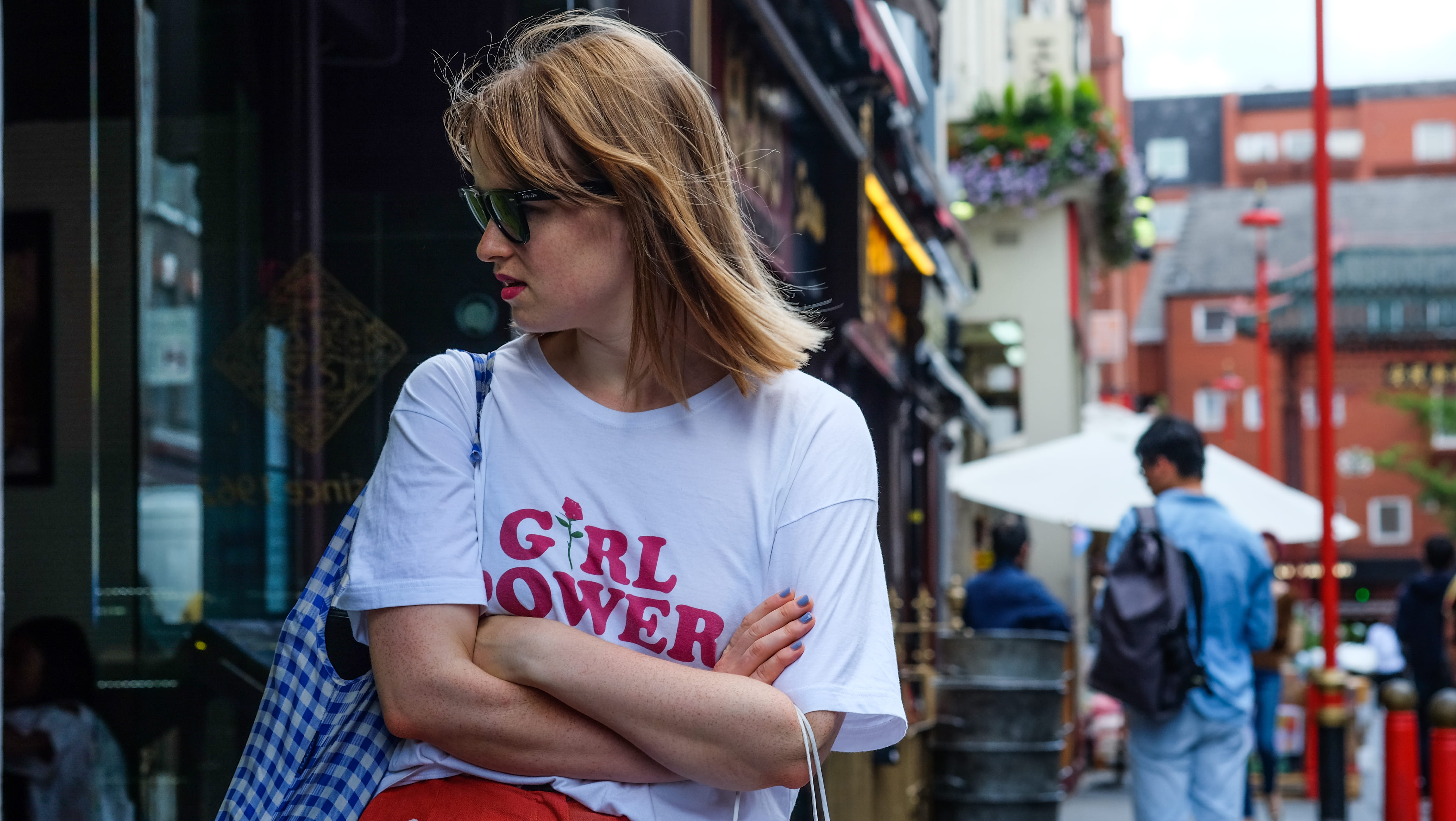 united kingdom, t-shirt design, architecture, vase, woman, building exterior, jar, real people, contemplation, plant, white, girl power, lifestyles, standing, HD Wallpaper