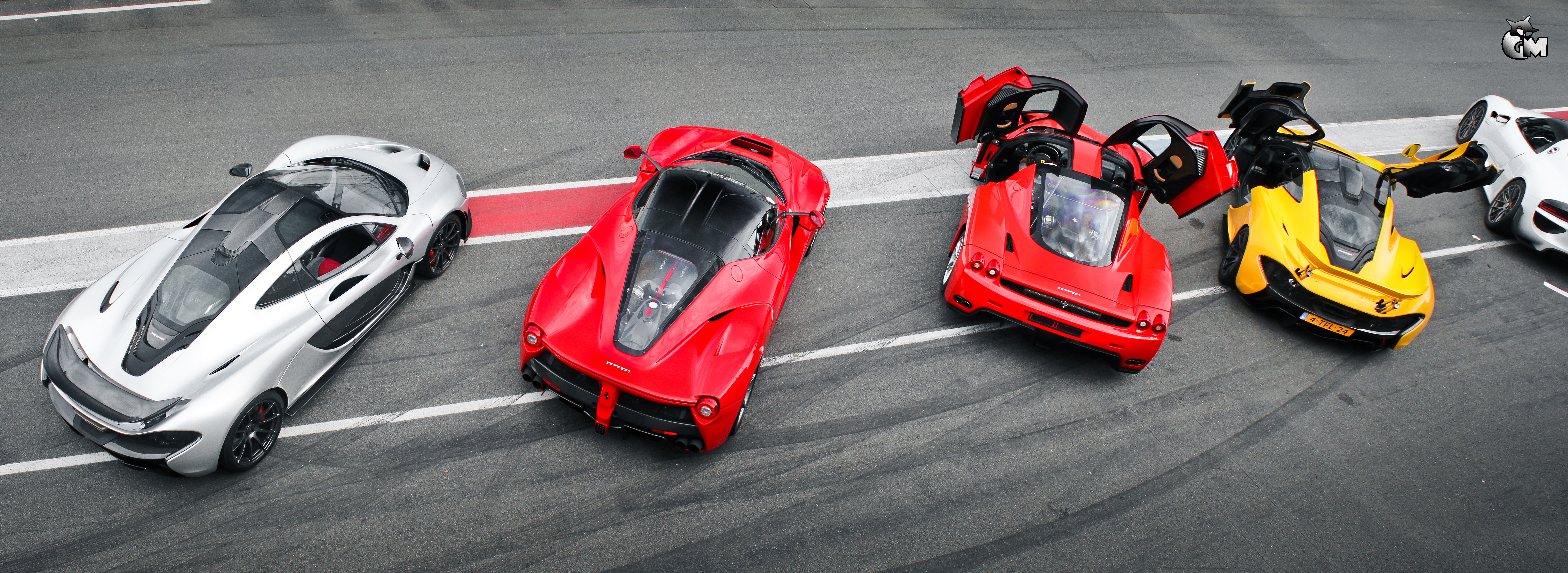 nissan, mclaren, carro, vermelho, bmw, lamborghini, papel, esquivar, europa, lexus, 8K, parede, porsche, esportivo, HD Wallpaper