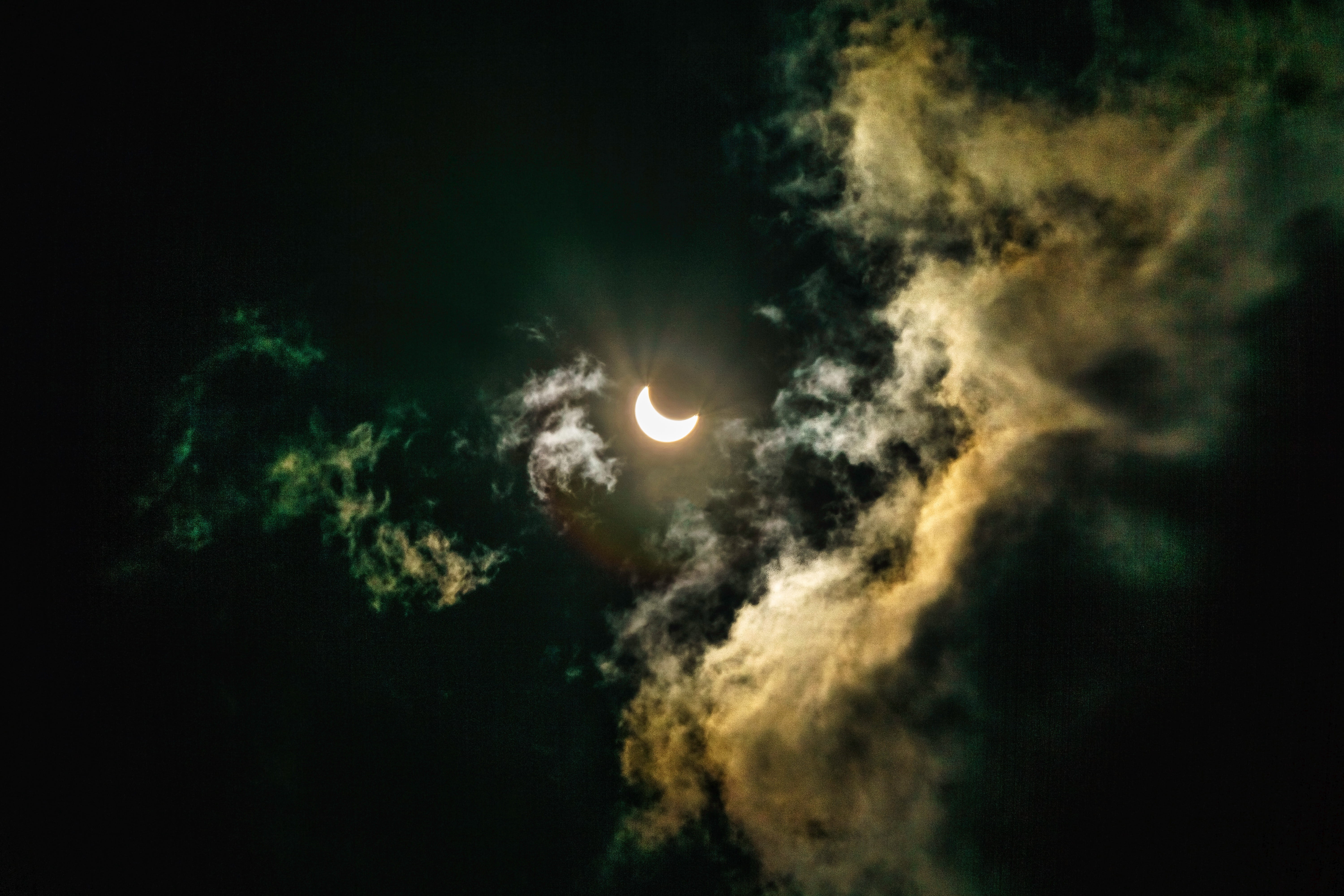 no people, full moon, night, american, great, wonderful, sun, cloud - sky, low angle view, astronomy, moonlight, sky, amazing, nature, cloud, beauty in nature, HD Wallpaper