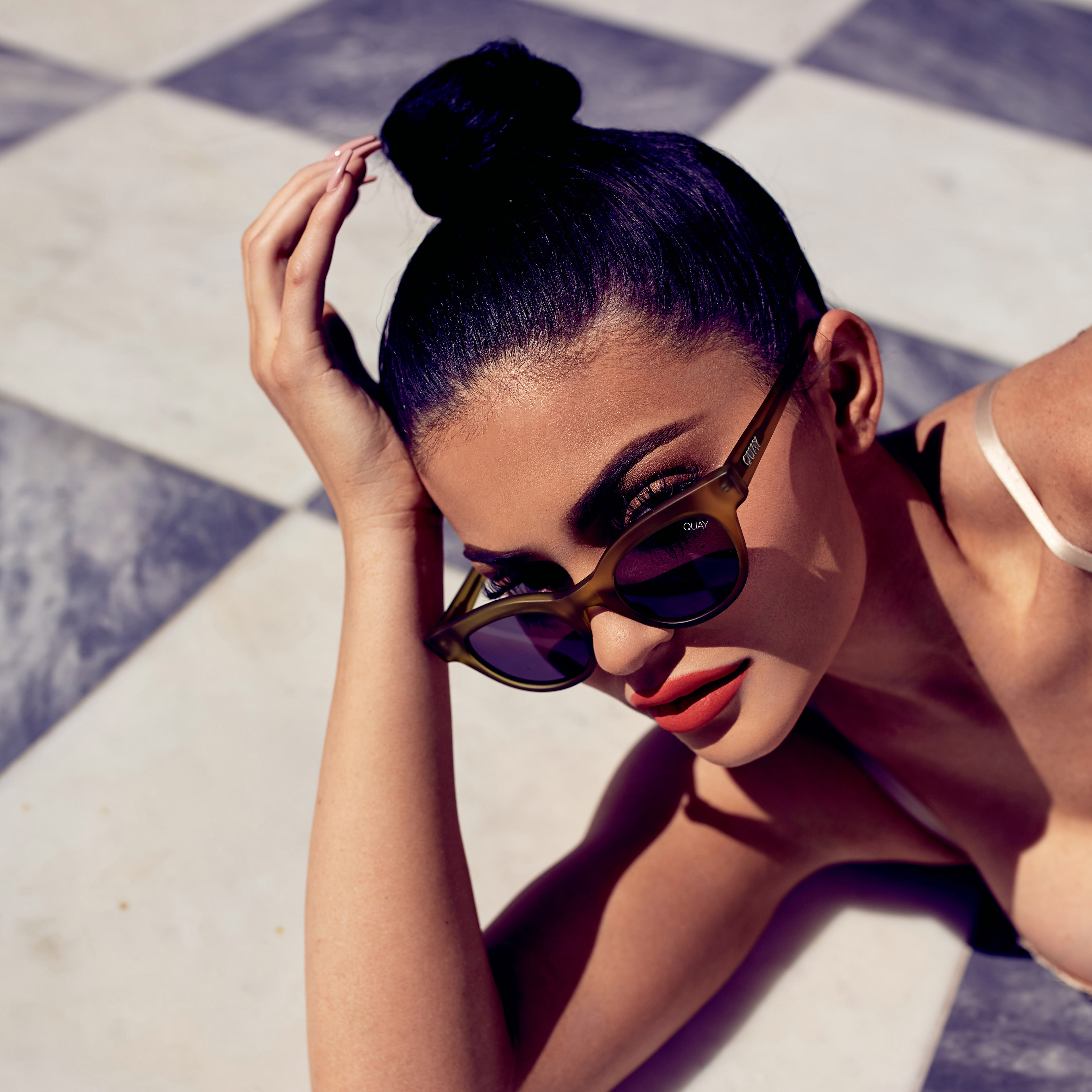 Sunglasses, Quay Australia, Kylie Jenner, Photoshoot, 4K, 4K, Phone HD Wallpaper
