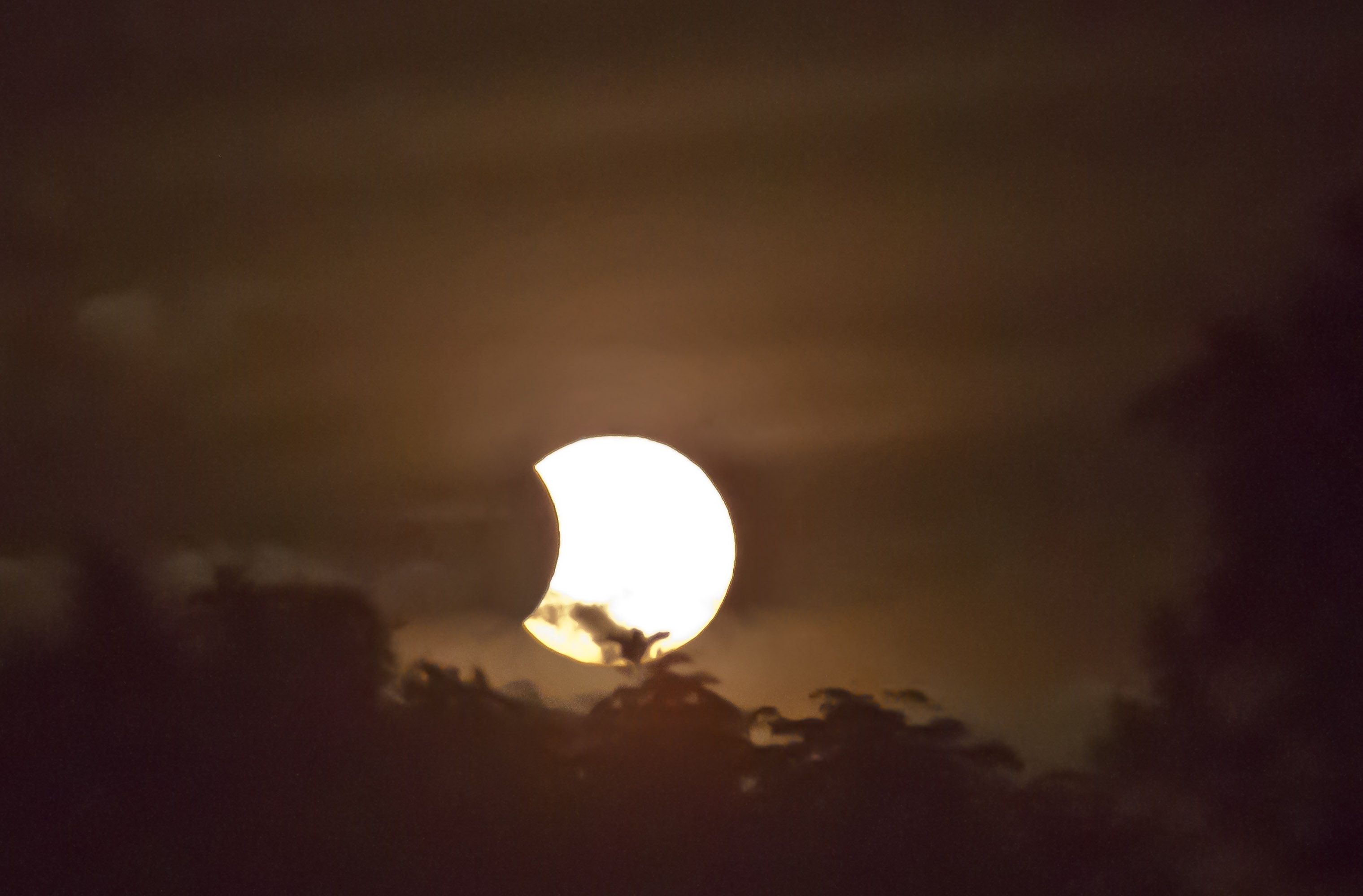 lights, sunlight, space, black, solar, bodies, sunset, moon, time, eclipses, scenics - nature, phenomenon, tranquil scene, sky, celestial, cloud - sky, HD Wallpaper
