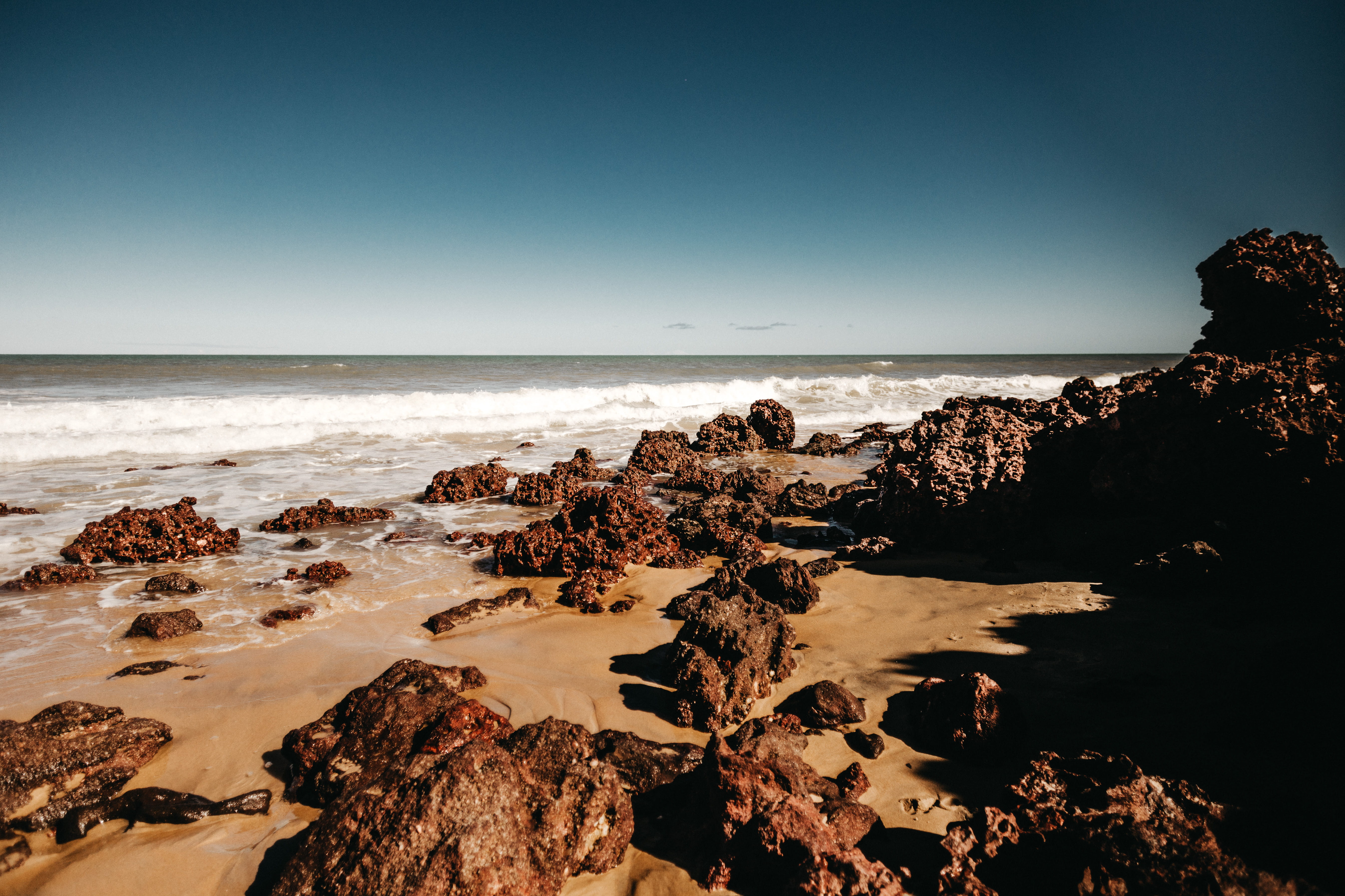  ocean, water, outdoors, tranquil scene, horizon over water, land, landscape, daytime, no people, rocky coastline, azul, rock formation, beach, HD Wallpaper