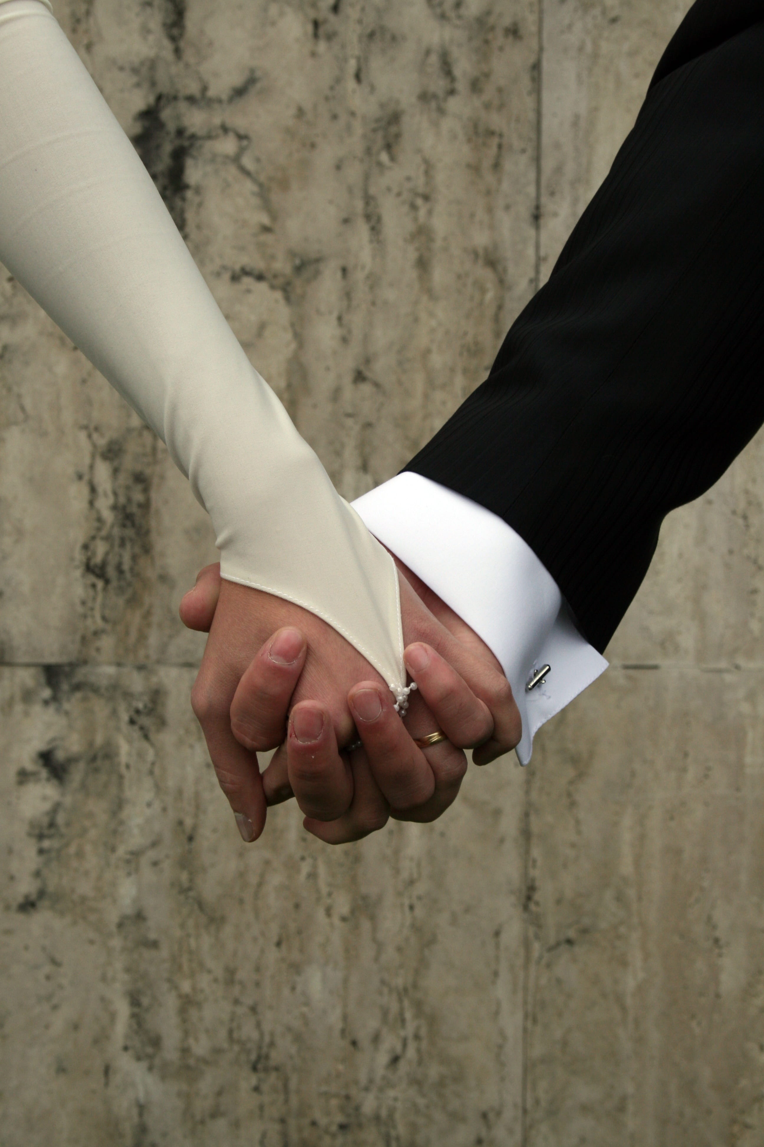 finger, wedding, wife, in conjunction with the, human body part, ceremony, real people, holding hands, love, happiness, two people, celebration, hand, adult, Phone HD Wallpaper