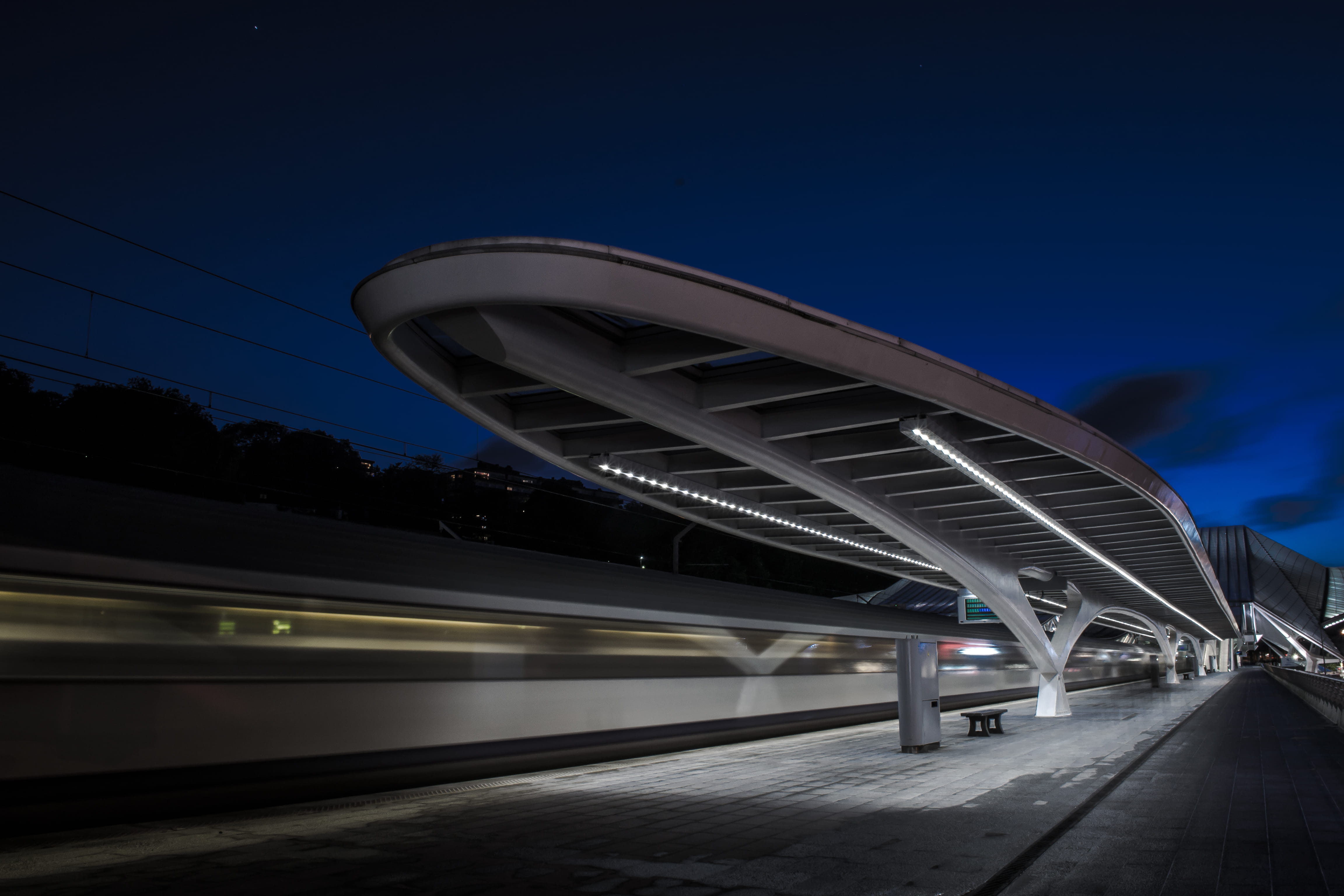 modern, urban Scene, blue, road, subway train, connection, time, train - vehicle, photography, night, no people, train, travel, railroad station, bridge - man made structure, HD Wallpaper