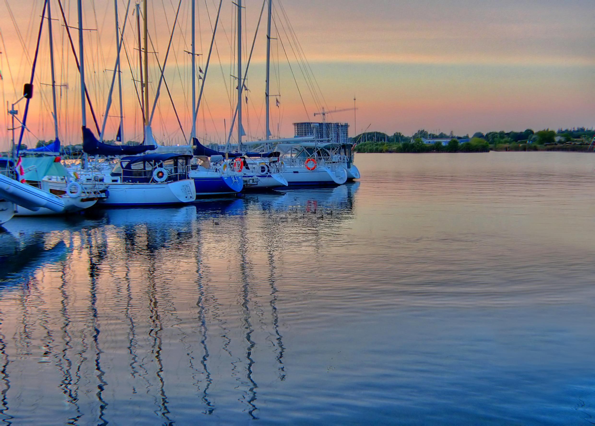 boats, 1080P, harbour, sunset, ocean, whitby, england, HD Wallpaper