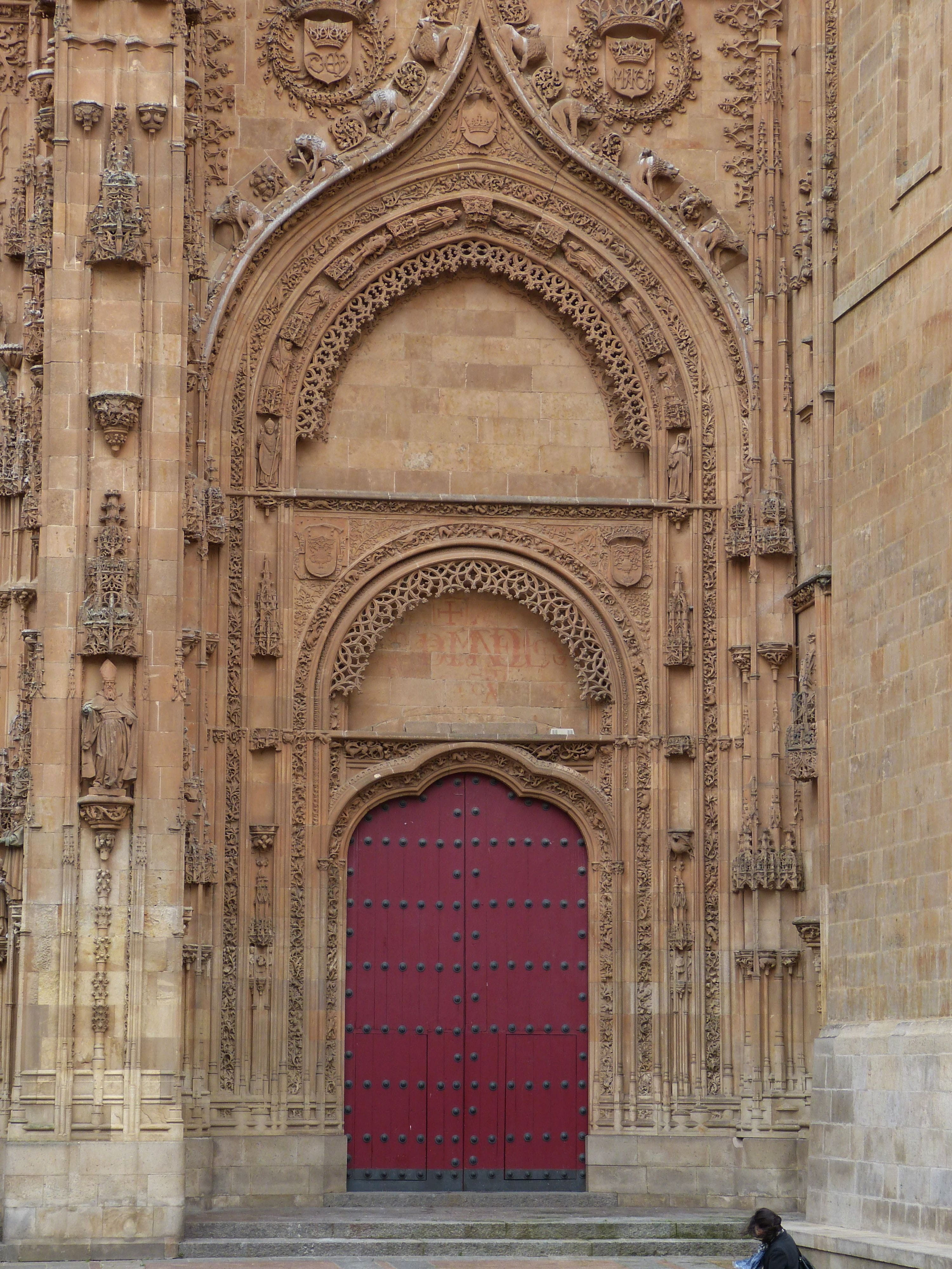 outdoors, Historically, history, no people, travel destinations, church, entrance, 4K, tourism, famous Place, the past, facade, arch, place of worship, Phone HD Wallpaper
