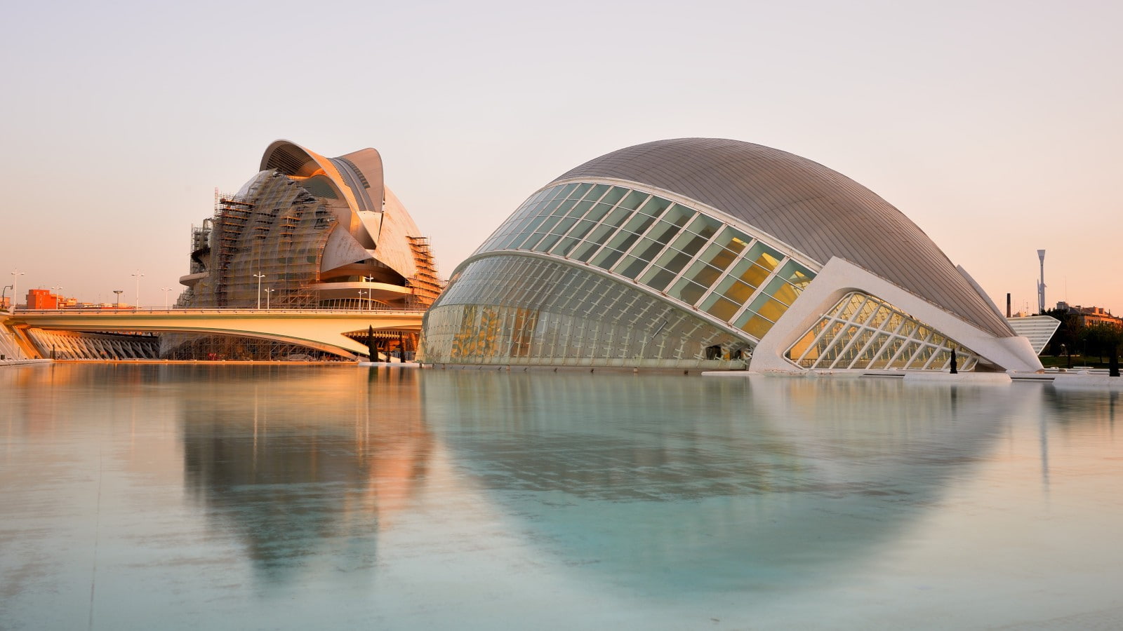 travel destinations, architecture, Spain, built structure, 720P, nature, reflection, sky, skyscraper, arts culture and entertainment, outdoors, futuristic, HD Wallpaper
