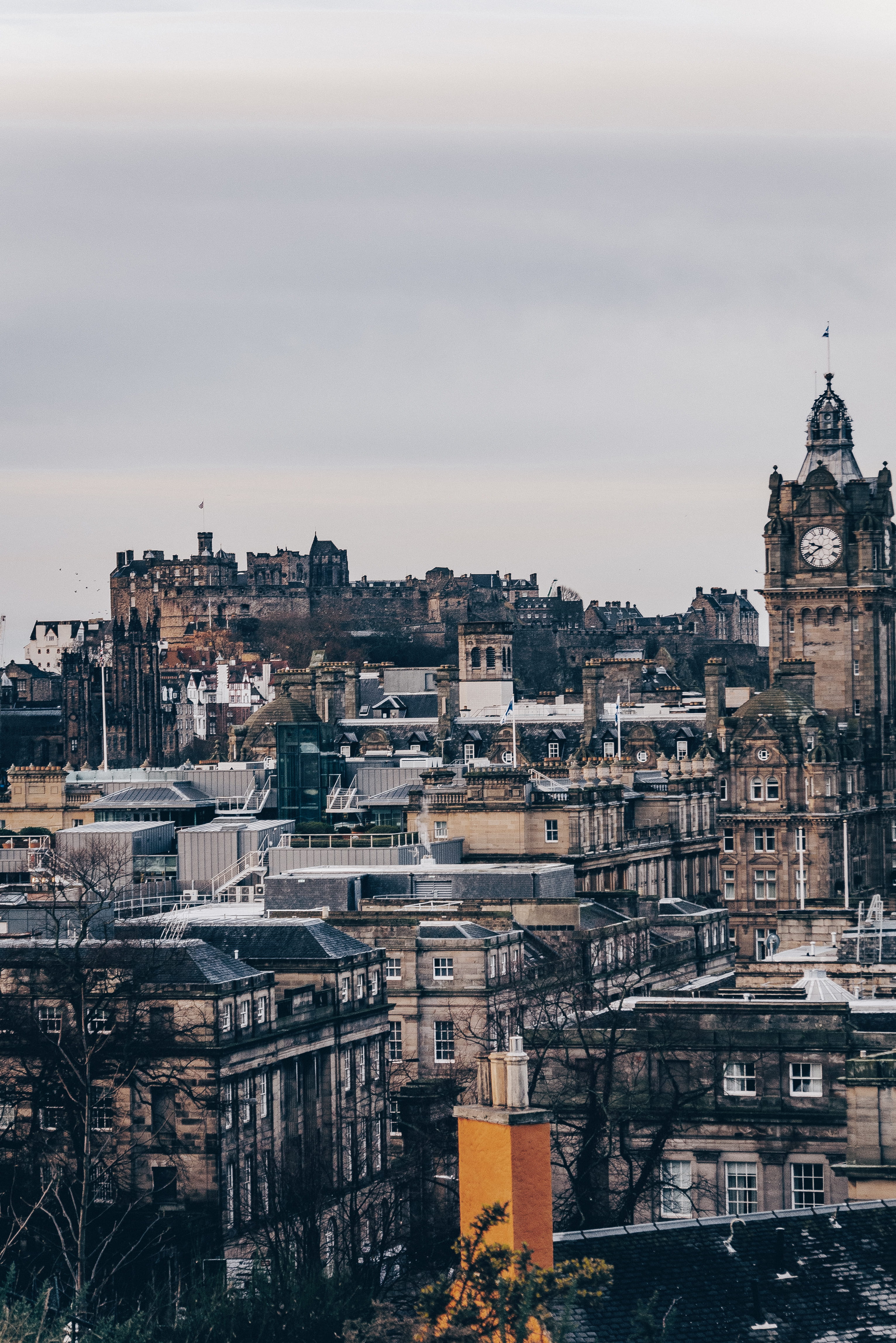neighborhood, no people, building exterior, aerial view, high angle view, copy space, planetarium, city, scenery, day, sky, settlement, edinburgh, townscape, Phone HD Wallpaper