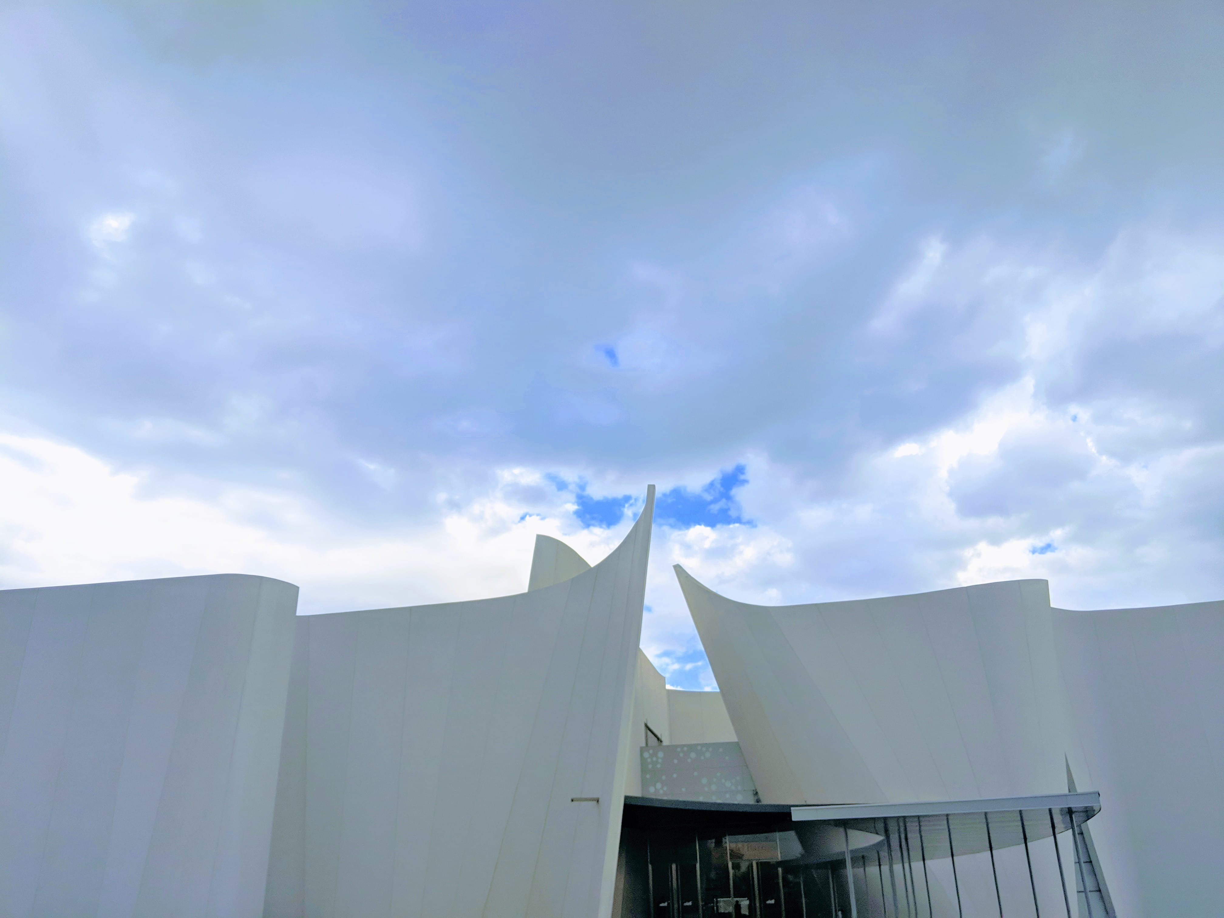 heroica puebla de zaragoza, city, sunlight, cloud - sky, low angle view, mexico, tower, rural, outdoors, modern, white color, shelter, opera house, town, HD Wallpaper