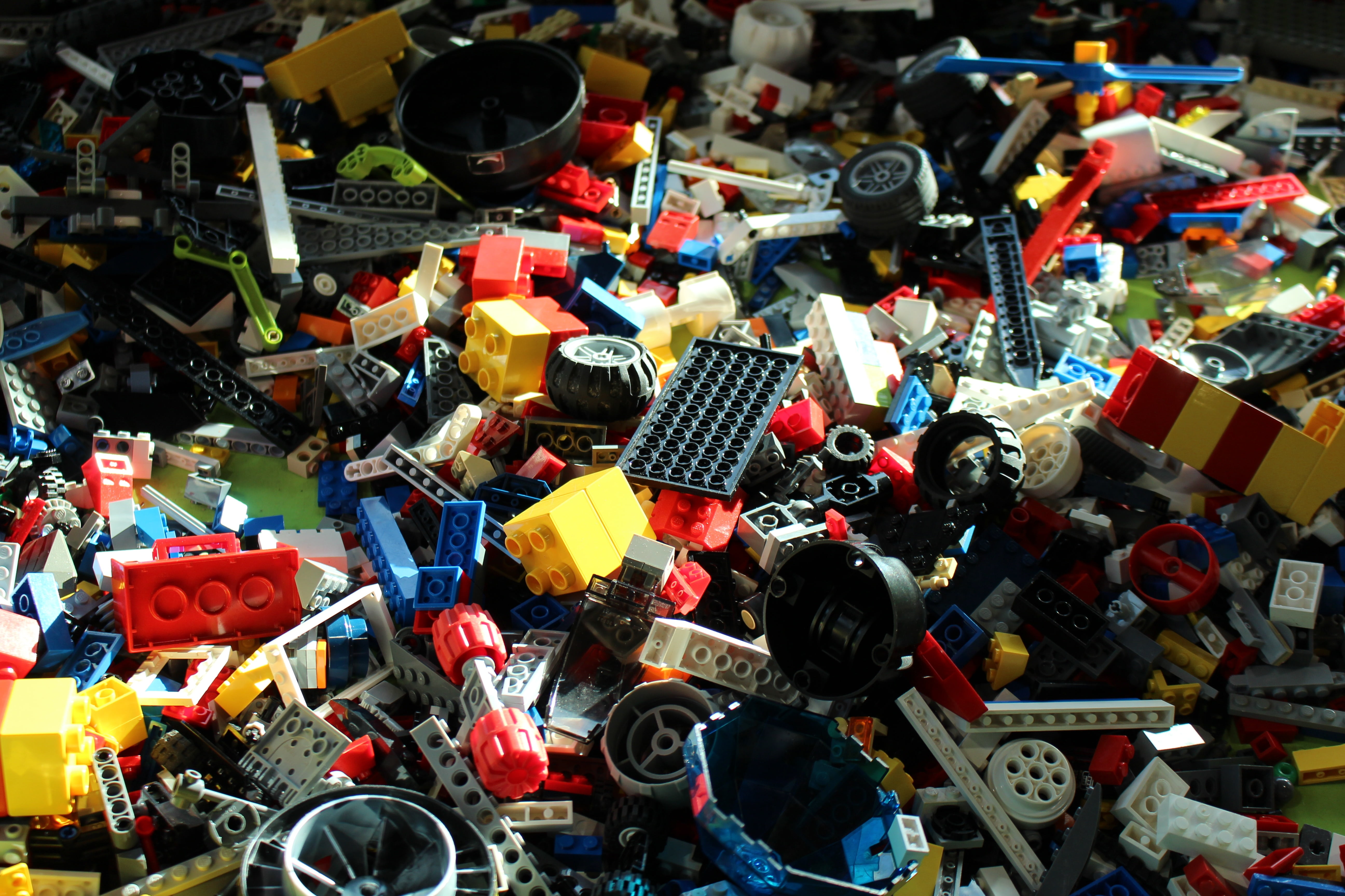 metal, no people, heap, close-up, retail, lego, large group of objects, market, multi colored, junkyard, outdoors, technology, full frame, choice, toys, HD Wallpaper