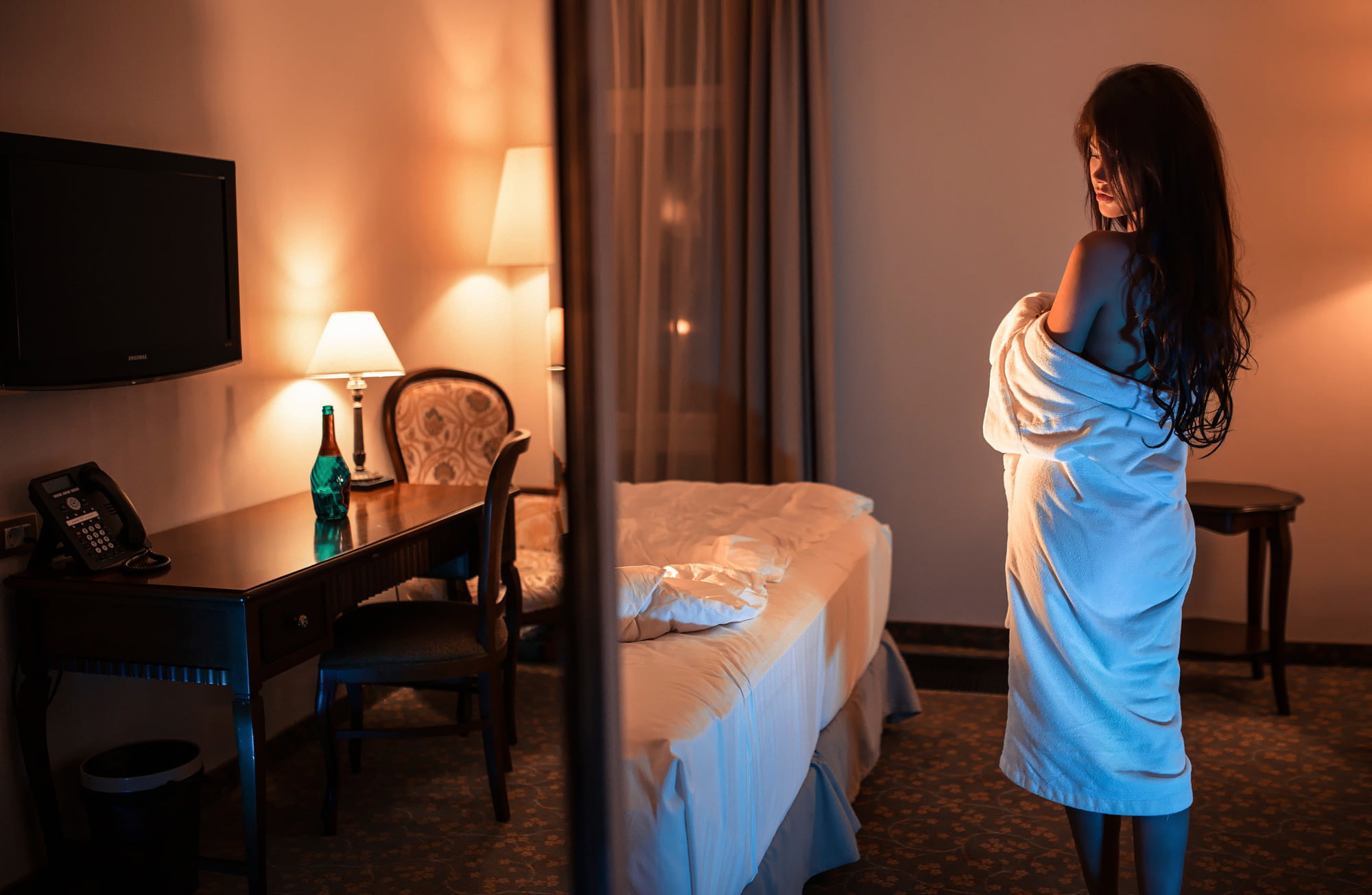 bedroom, one person, home interior, bottle, Elvira, adult, dress, young women, 1080P, furniture, Bathrobe, women, lighting equipment, sheet, the hotel, HD Wallpaper