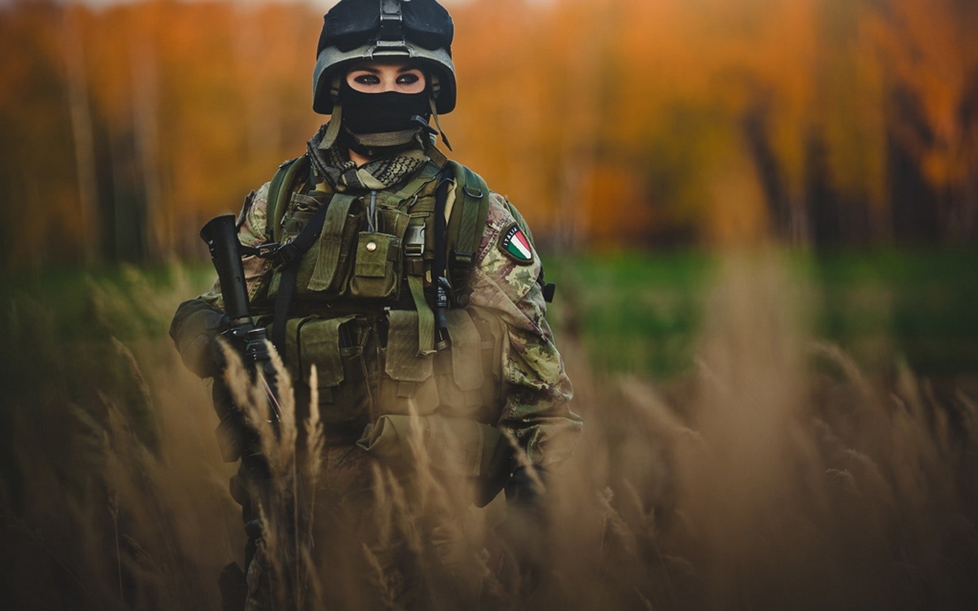 soldiers, people, hd, photography, warriors, blue, eyes, female, 1080P, abstract, army, italy, x, art, guns, girls, women, meadows, wall, HD Wallpaper