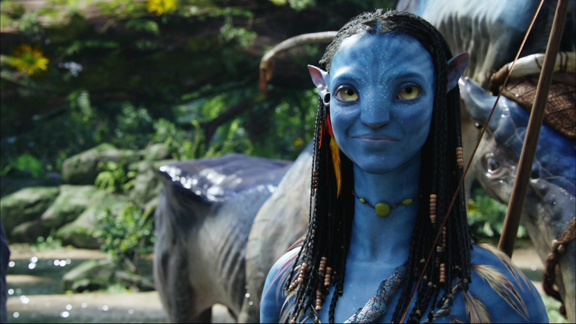 Weapon, Neytiri (Avatar), Necklace, Pointed Ears, Bow, Yellow Eyes, 1080P, Long Hair, Black Hair, Smile, Avatar, Nature, HD Wallpaper