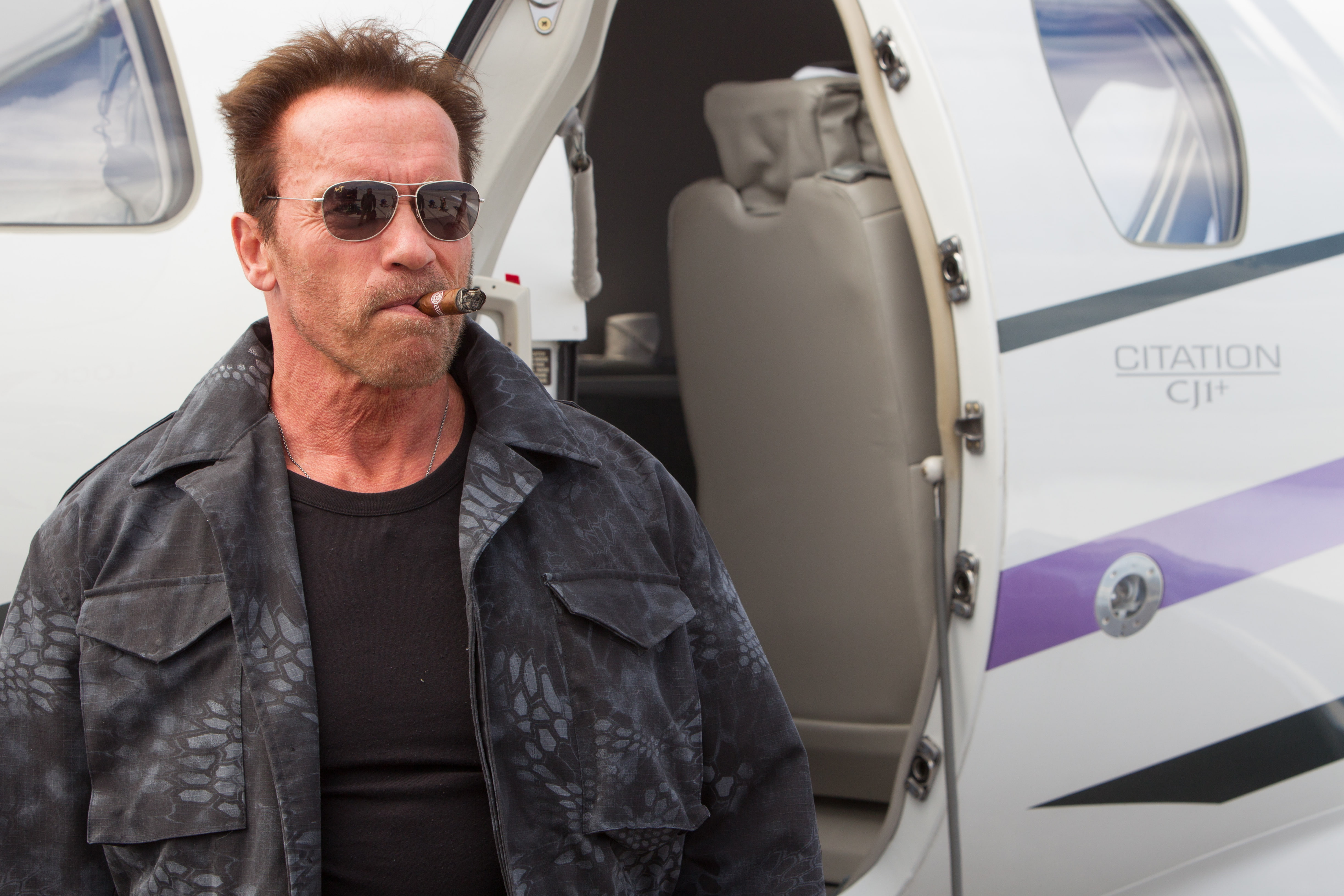 4K, Arnold Schwarzenegger, The Expendables 3, Arnie, cigar, HD Wallpaper