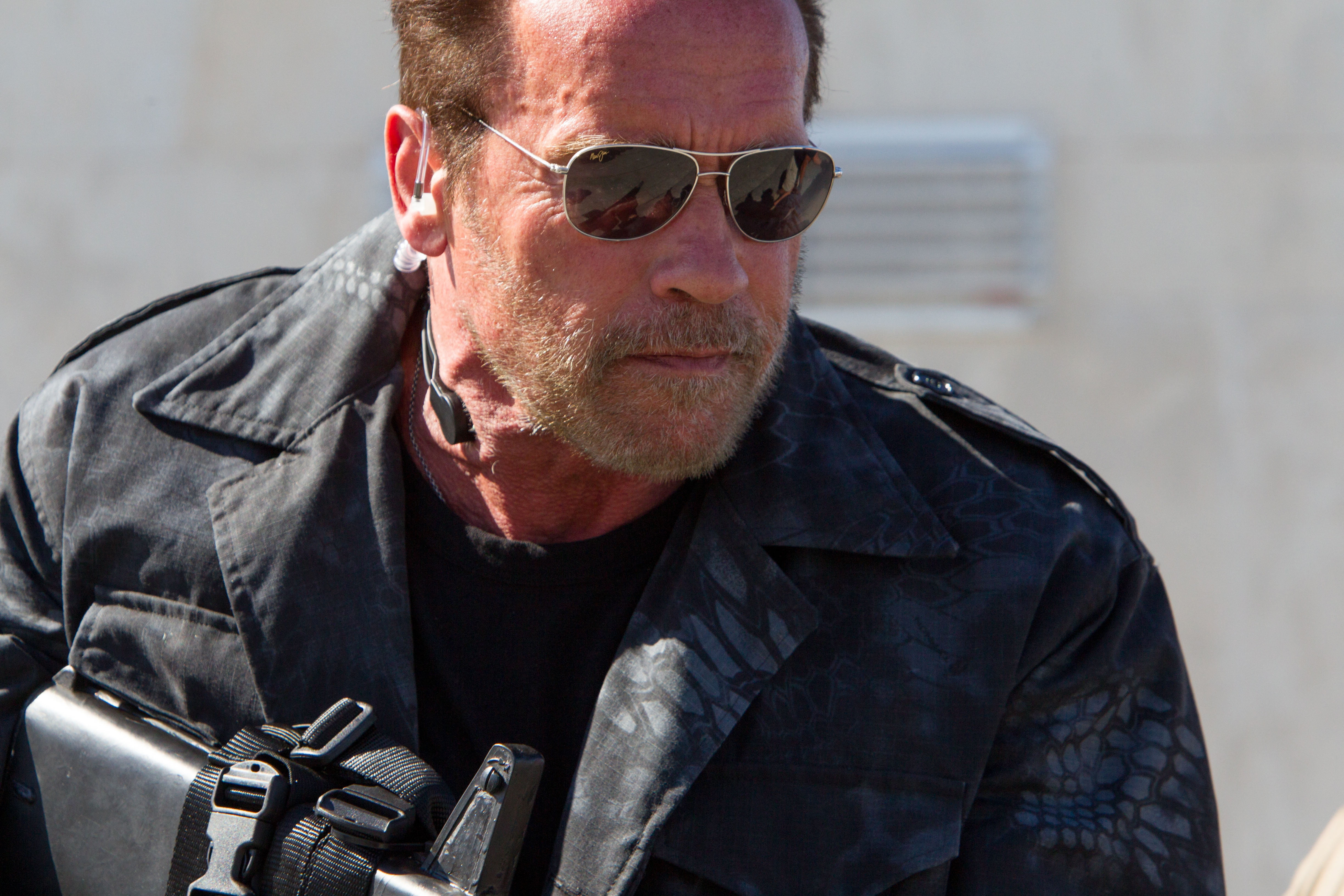 mature adult, adult, lifestyles, front view, men, real people, 4K, portrait, focus on foreground, headshot, males, one person, fashion, glasses, Arnold Schwarzenegger, HD Wallpaper